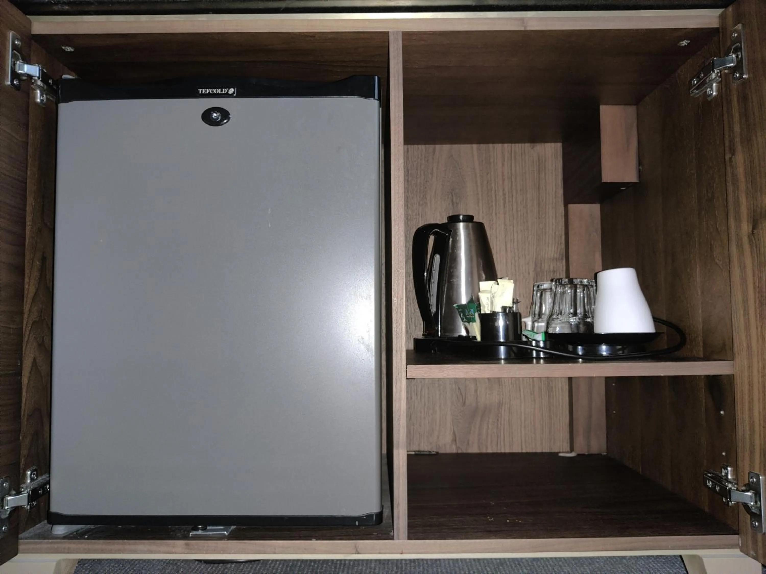 Coffee/tea facilities in Blue Bells Hotel