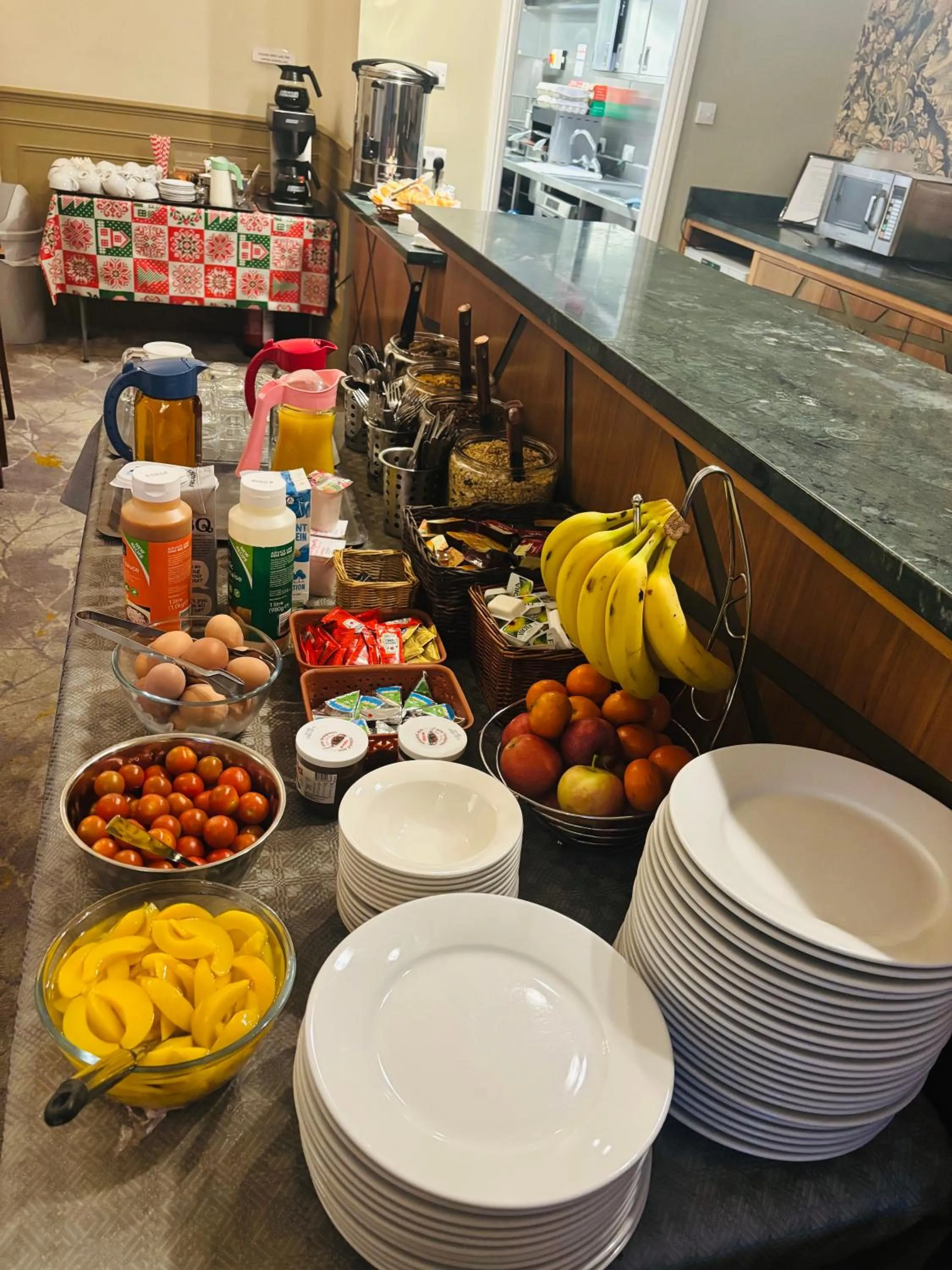 Breakfast in Blue Bells Hotel