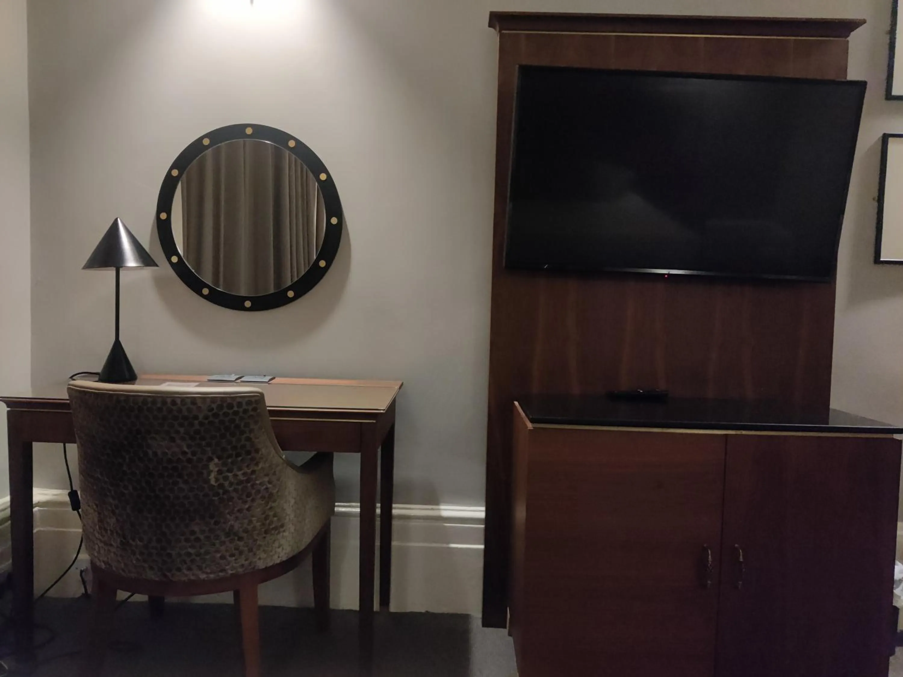 Decorative detail in Blue Bells Hotel