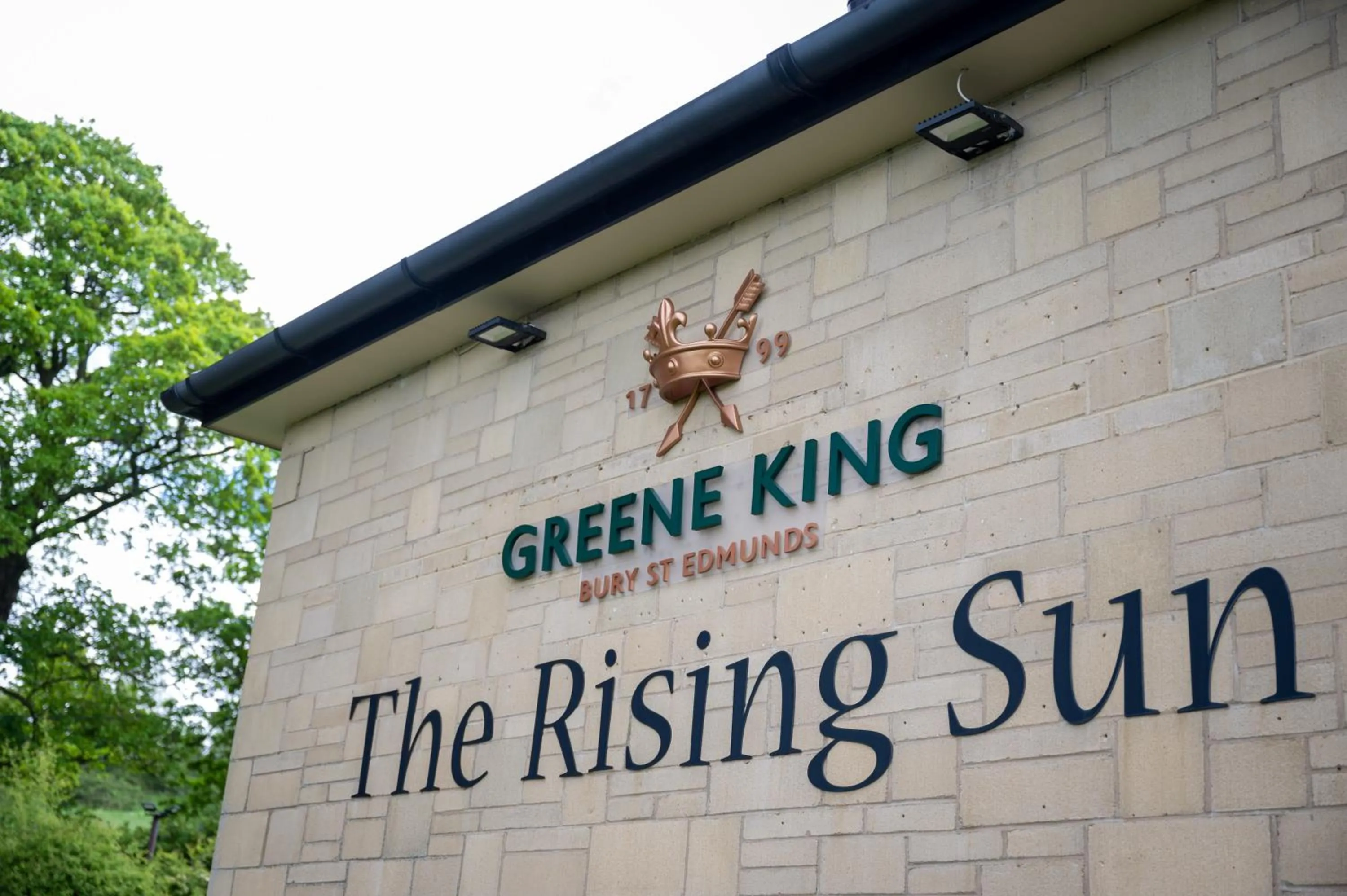 Logo/Certificate/Sign in Rising Sun Hotel by Greene King Inns