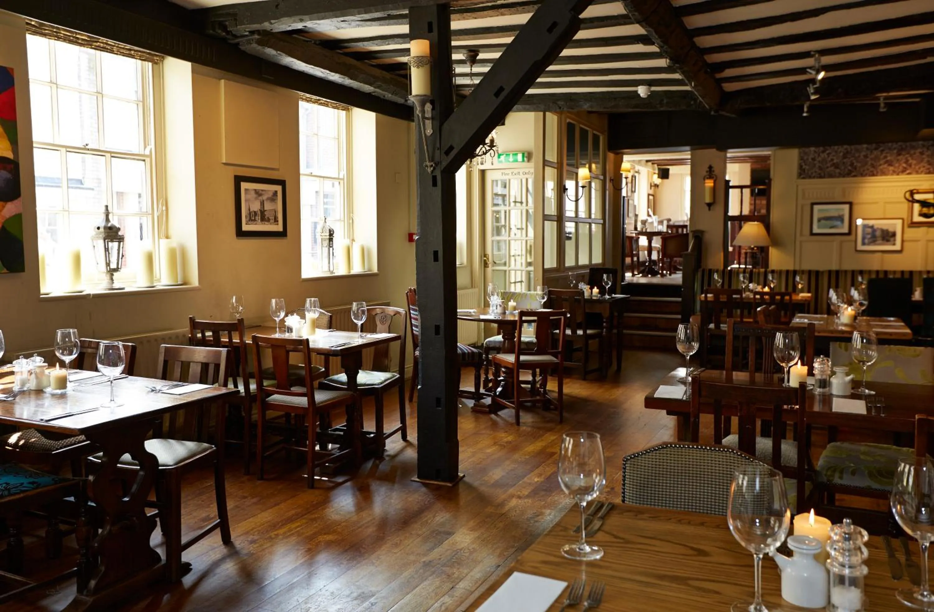 Restaurant/places to eat in Ye Olde Talbot Hotel by Greene King Inns