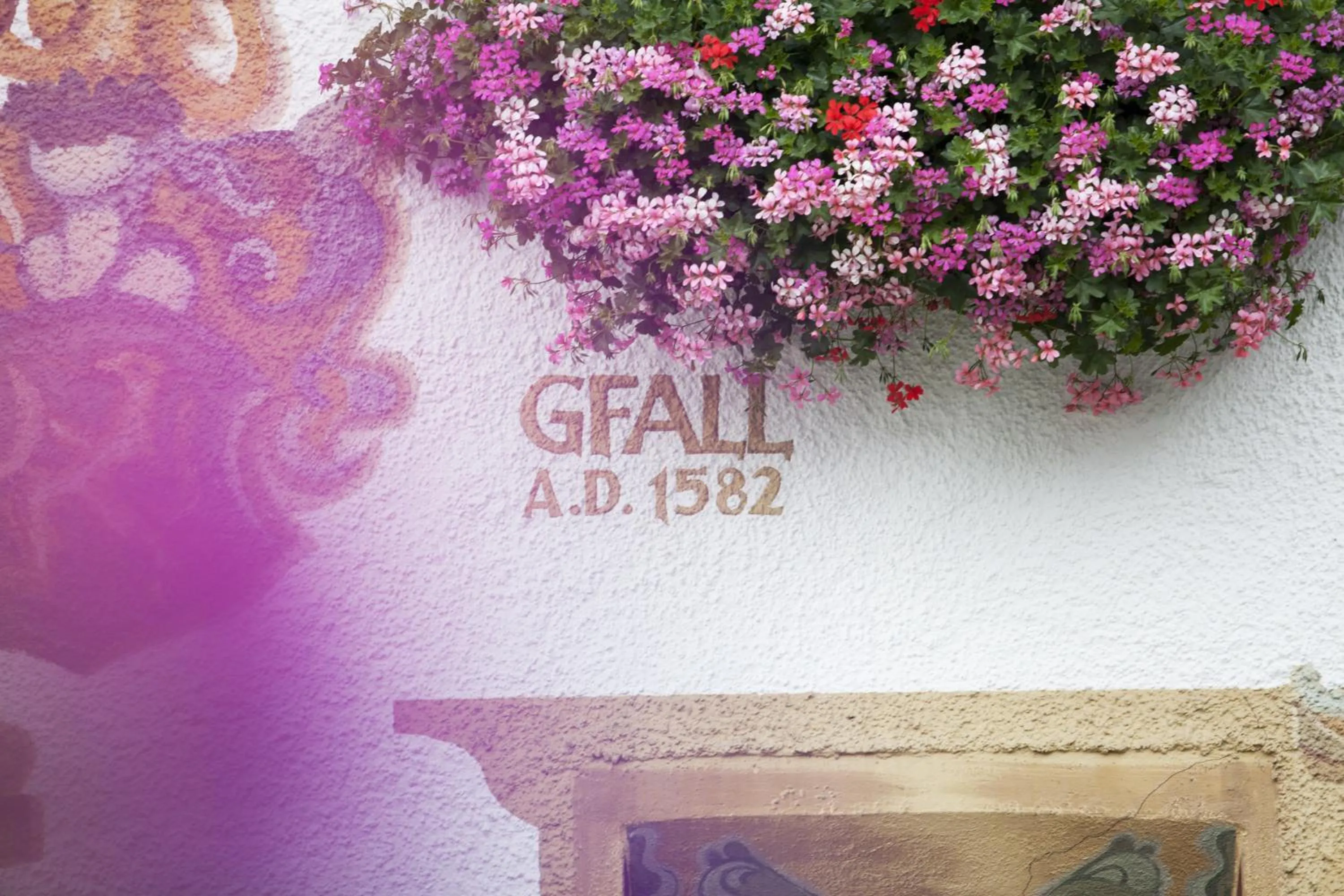 Facade/entrance in Pension der Steinbock - das 300 Jahre alte Bauernhaus - TIROL