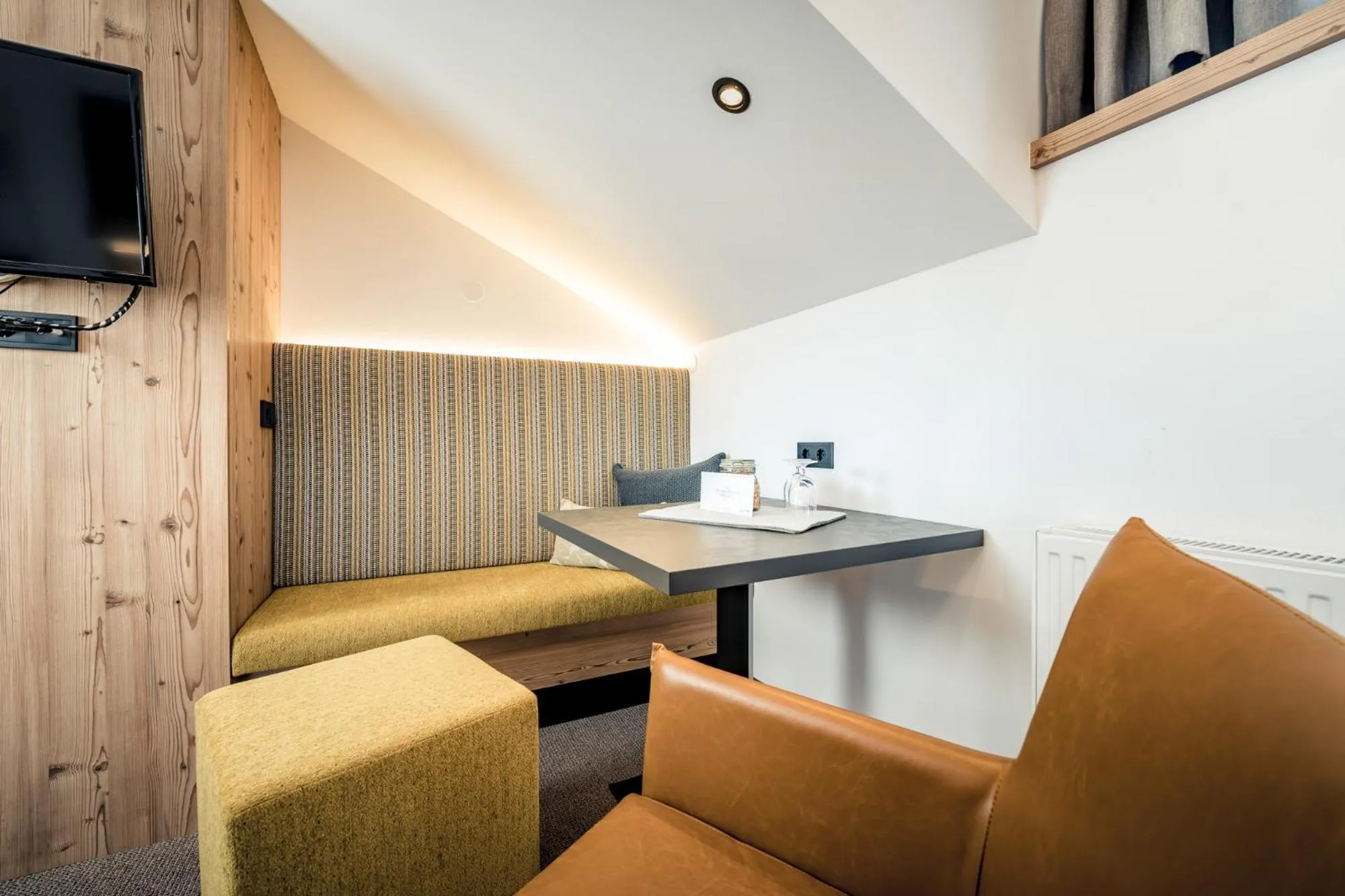 Living room in Pension der Steinbock - das 300 Jahre alte Bauernhaus - TIROL