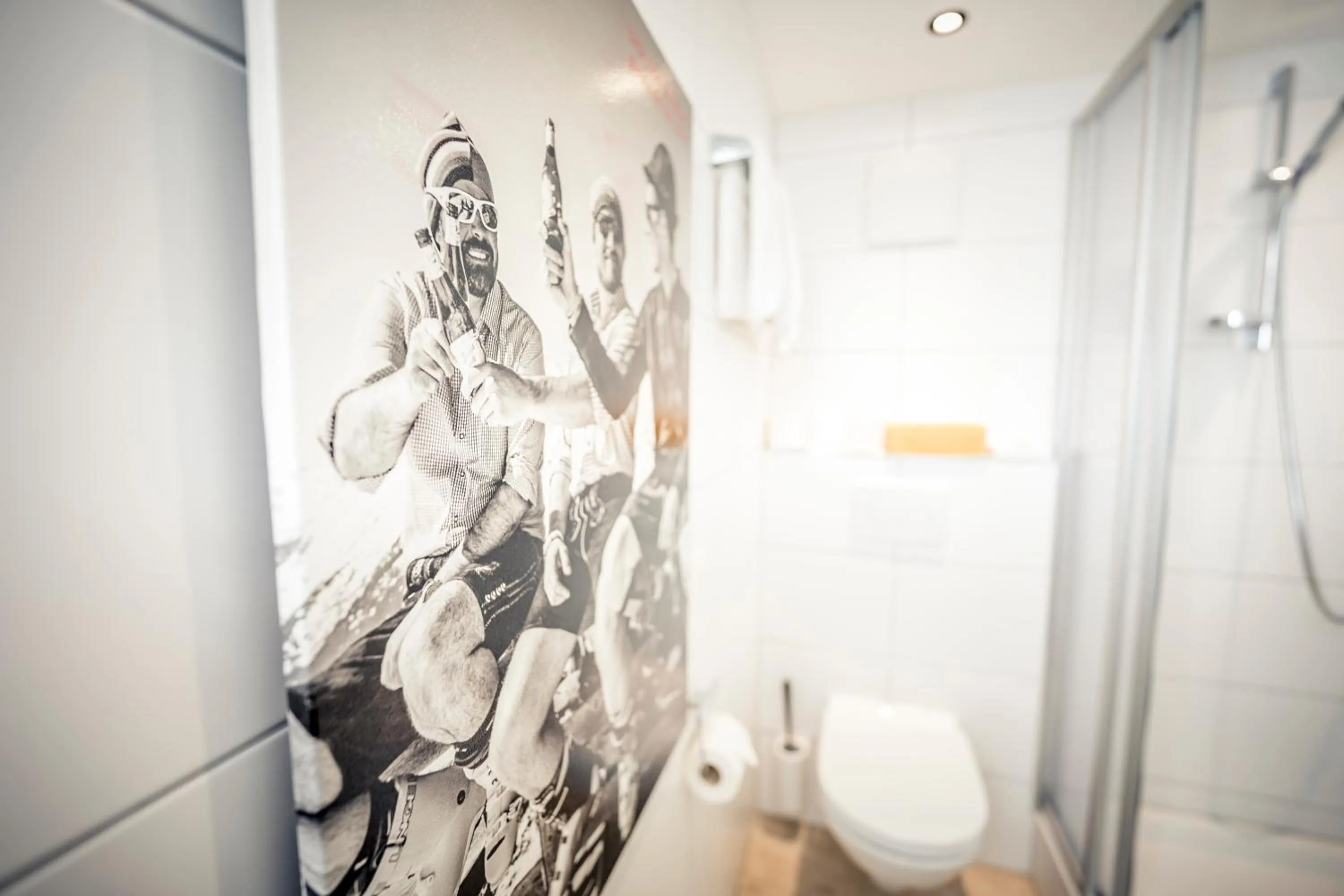 Bathroom in Pension der Steinbock - das 300 Jahre alte Bauernhaus - TIROL