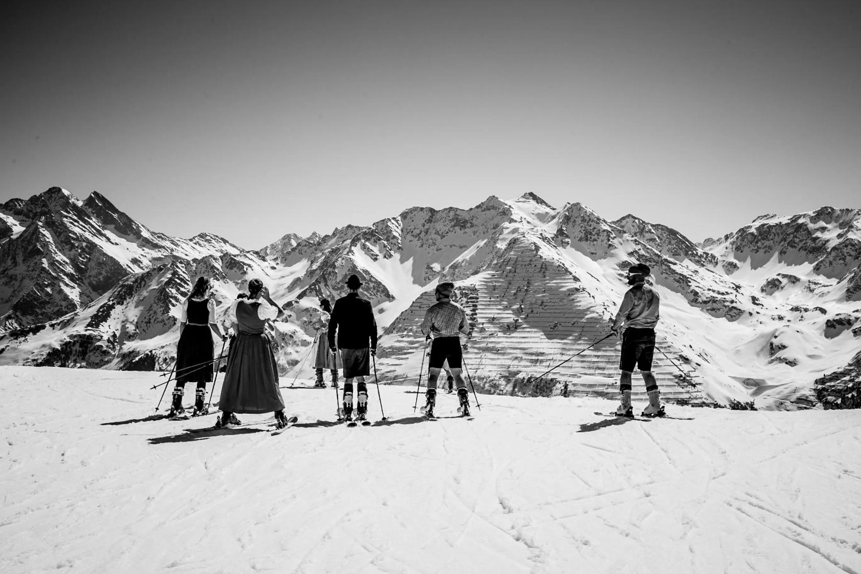 Skiing in Pension der Steinbock - das 300 Jahre alte Bauernhaus - TIROL