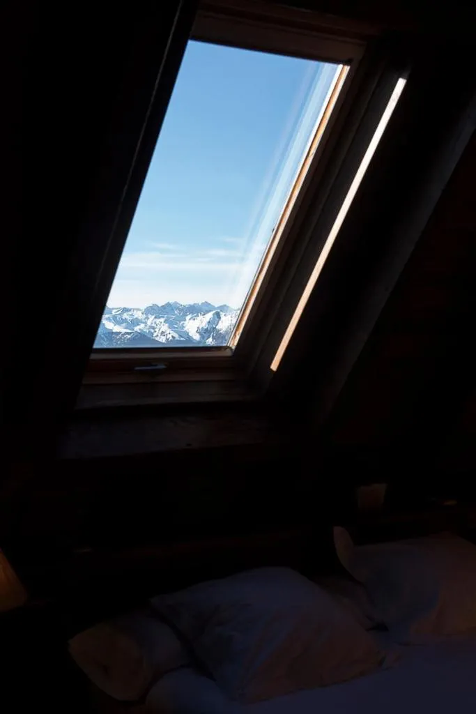 Bed in Hotel Chalet Bassibe