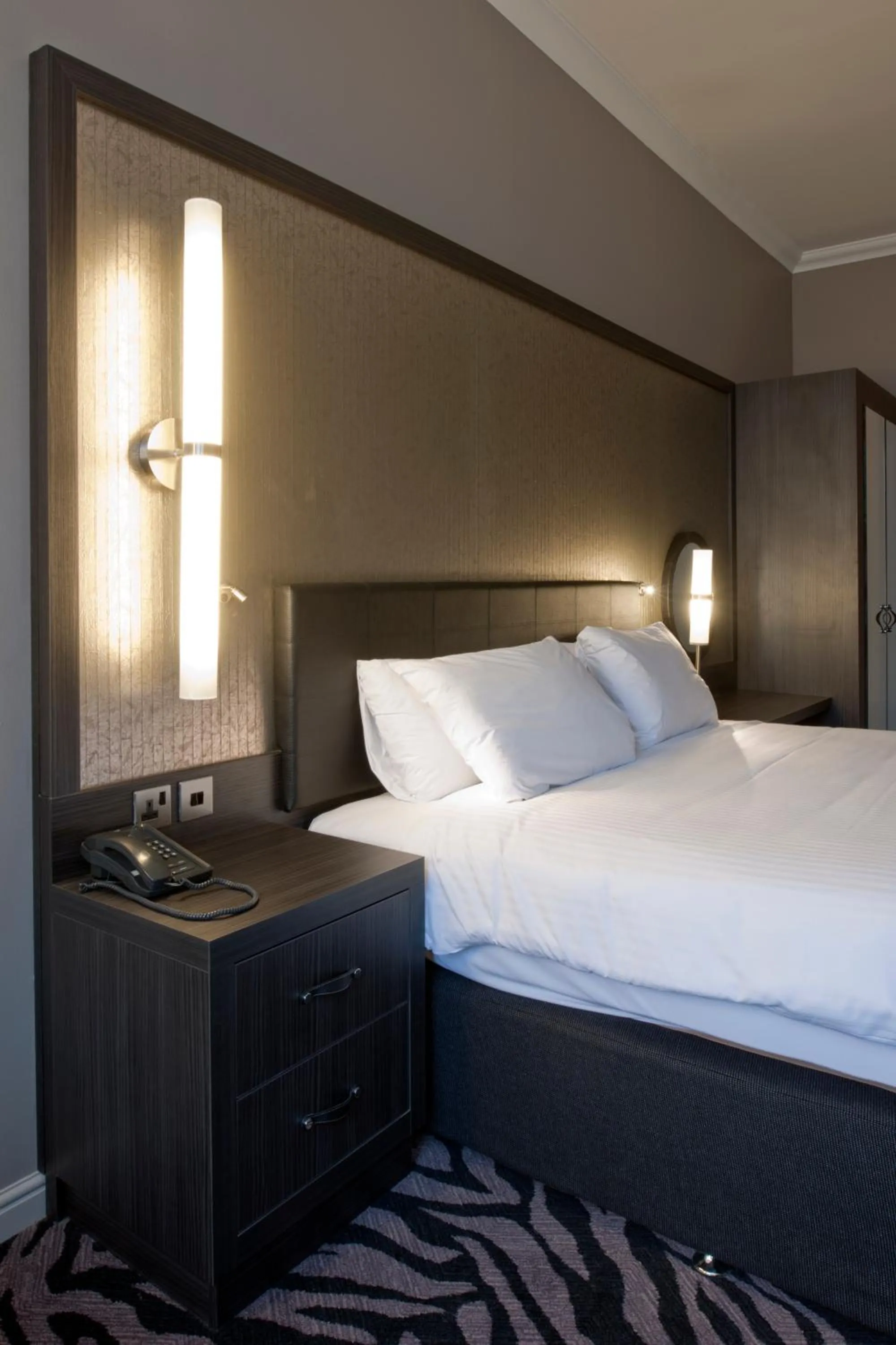 Bed in Doubletree by Hilton Edinburgh City Centre