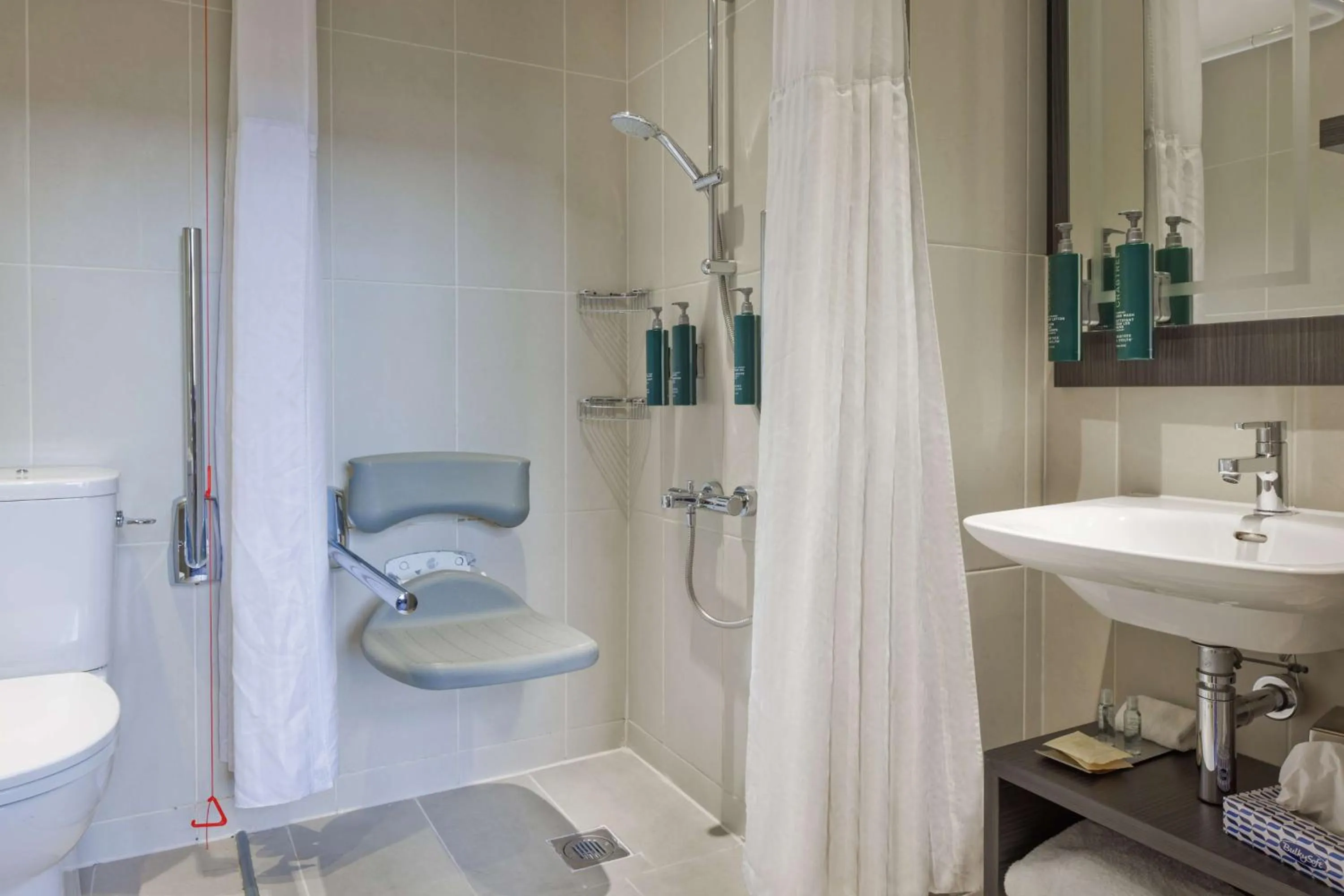Bathroom in Doubletree by Hilton Edinburgh City Centre