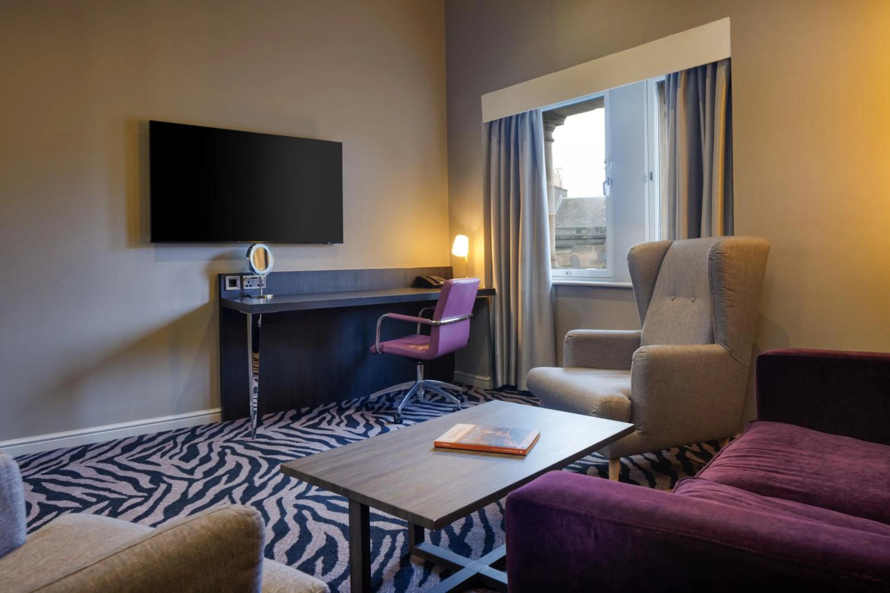 Seating area in Doubletree by Hilton Edinburgh City Centre