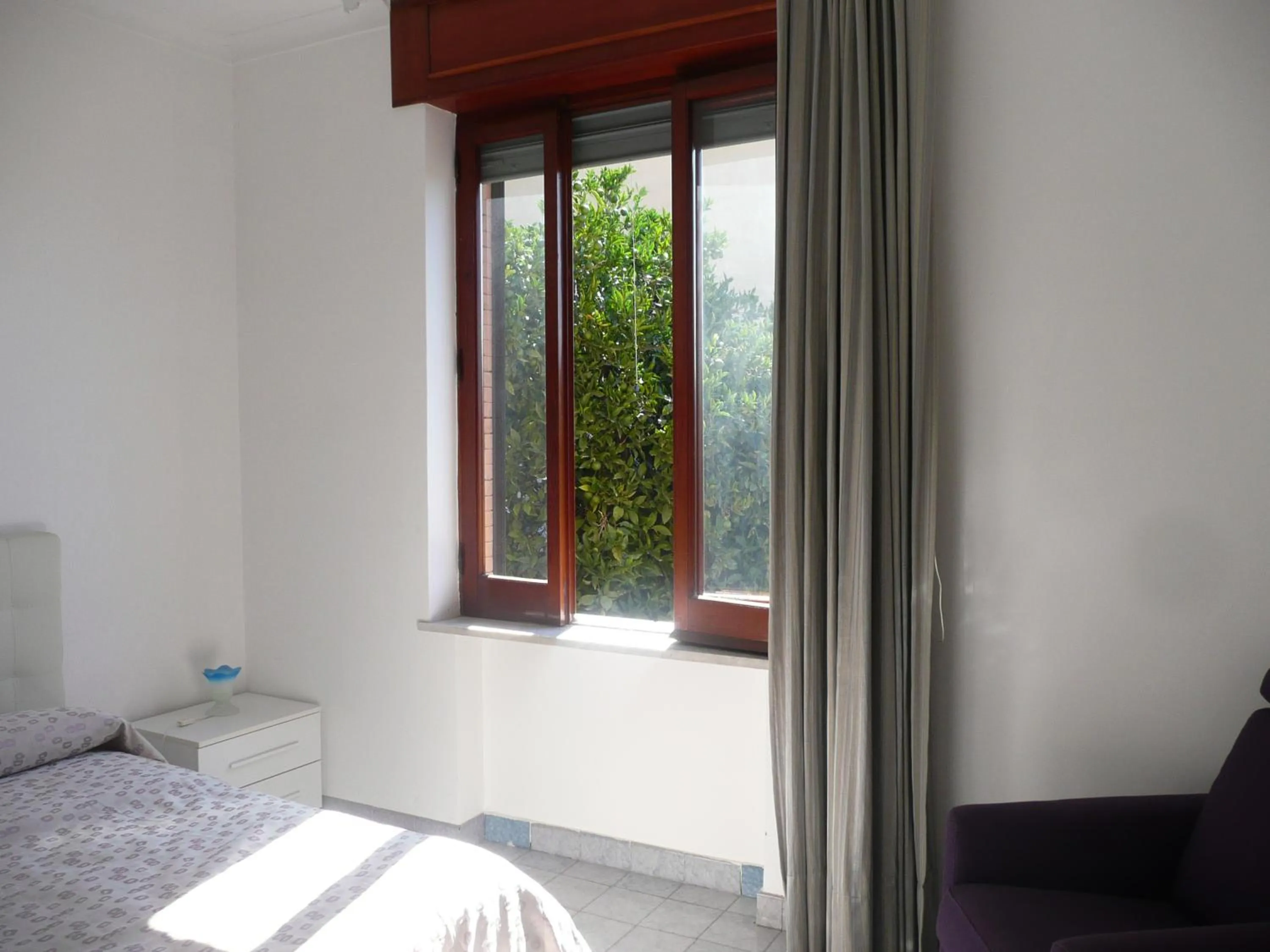 Bedroom, Bed in Garden House Ercolano