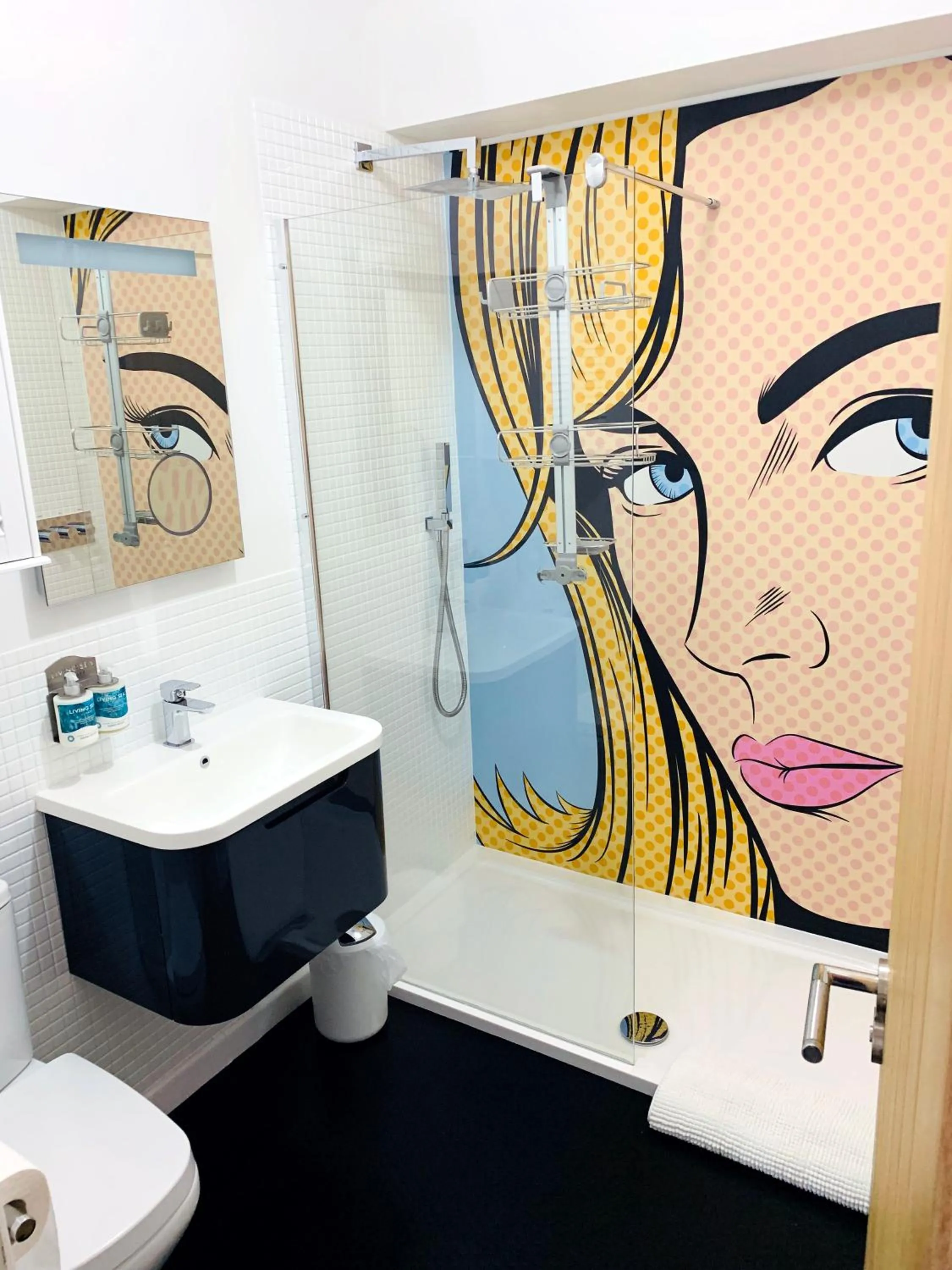 Bathroom in Porth Beach Hotel