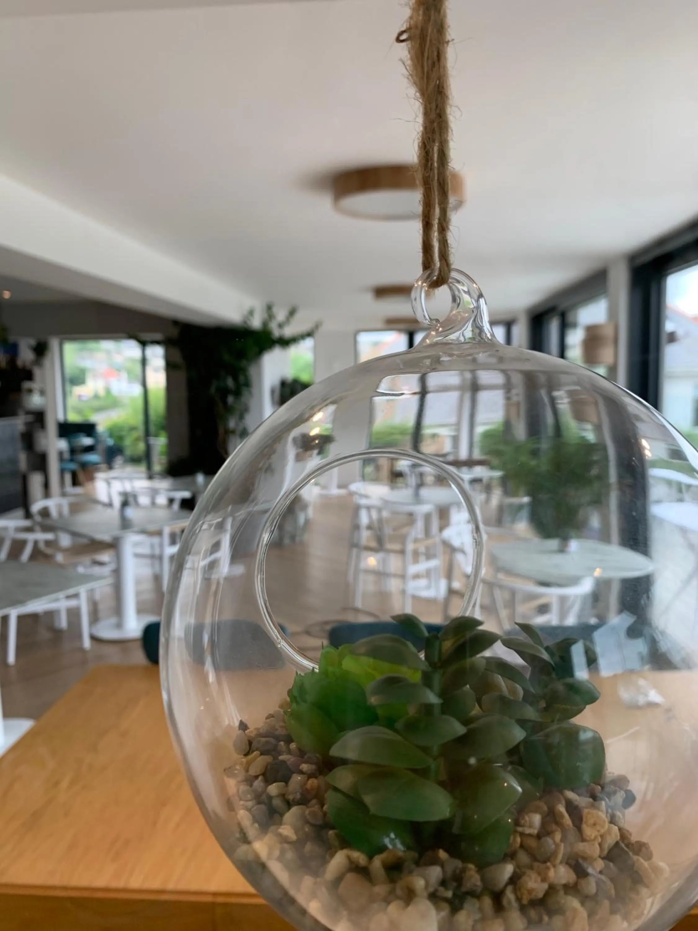 Restaurant/places to eat in Porth Beach Hotel