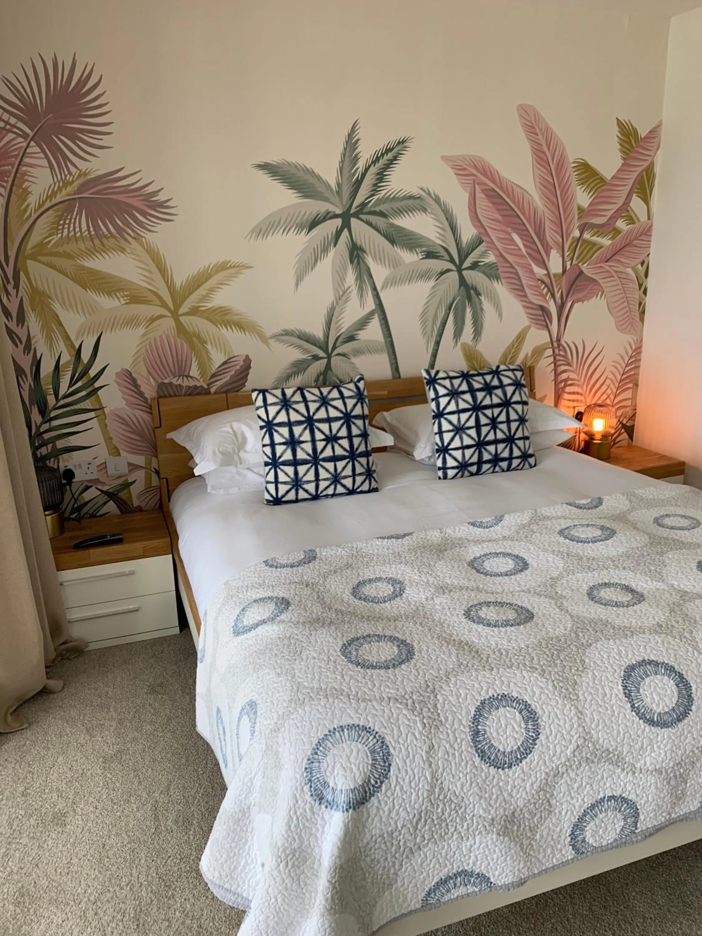 Bed in Porth Beach Hotel