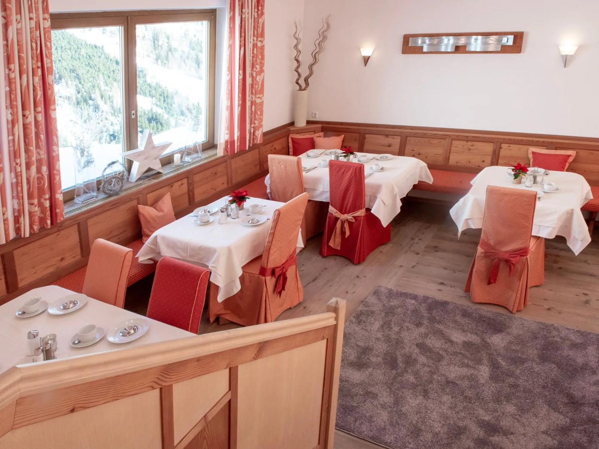 Buffet breakfast in Glanzer Homes Hochsölden