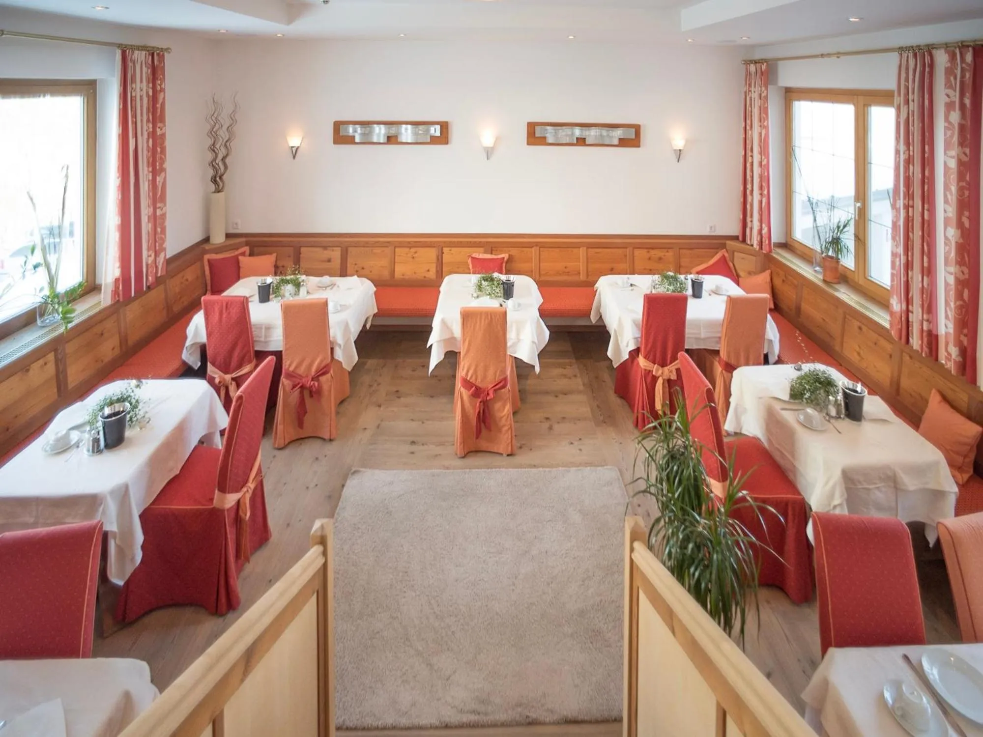 Buffet breakfast in Glanzer Homes Hochsölden