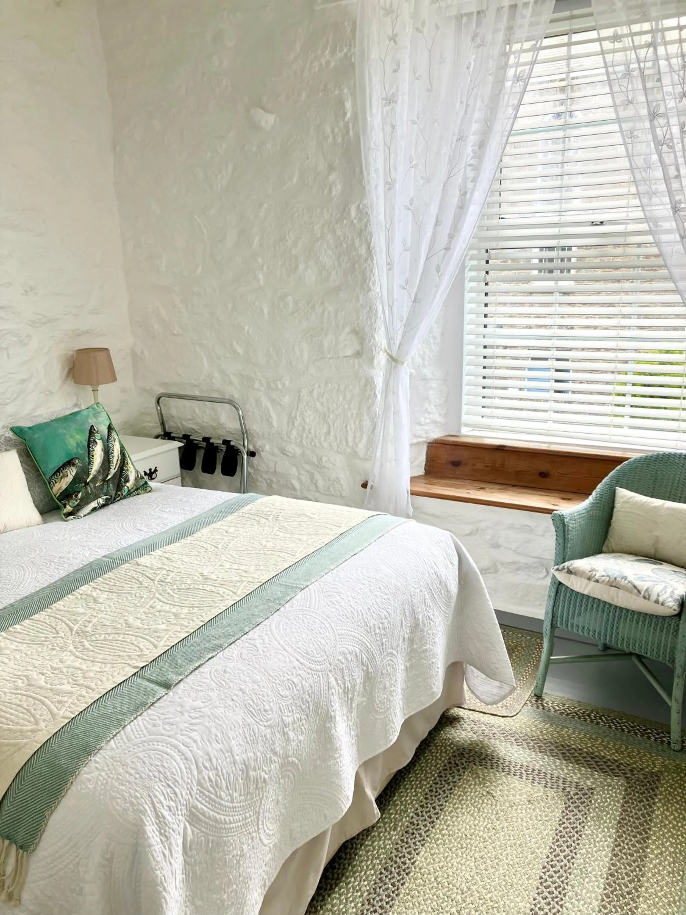 Photo of the whole room, Bed in The Old Post House B&B