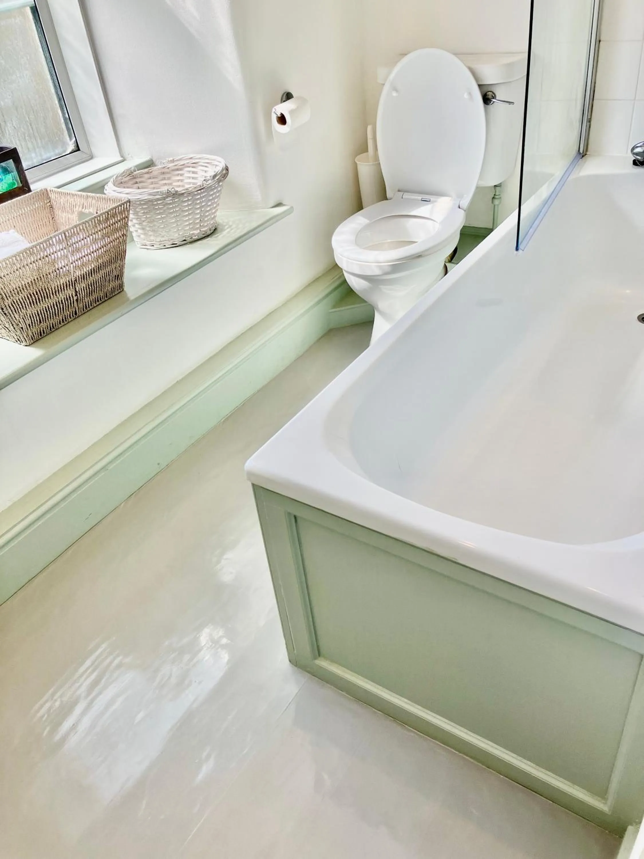 Bath in The Old Post House B&B