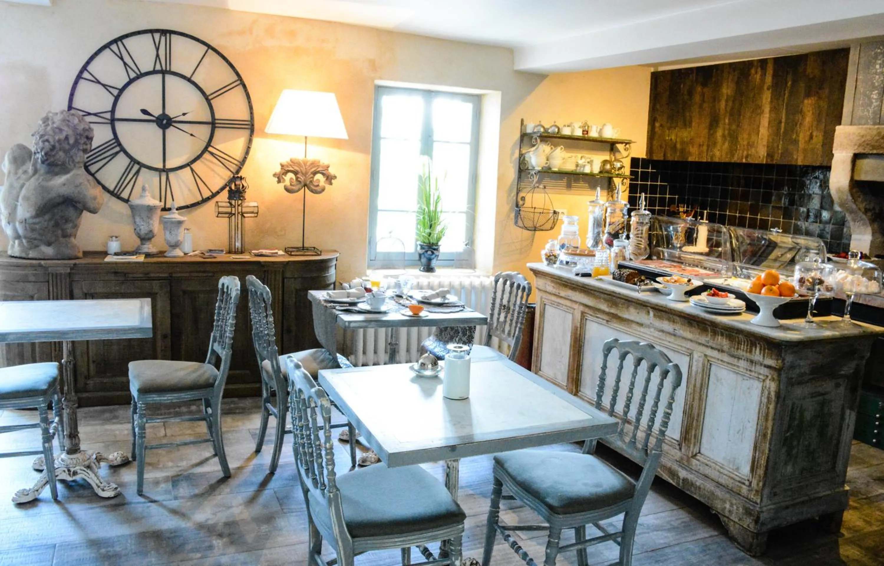 Banquet/Function facilities in Le Petit Chateau