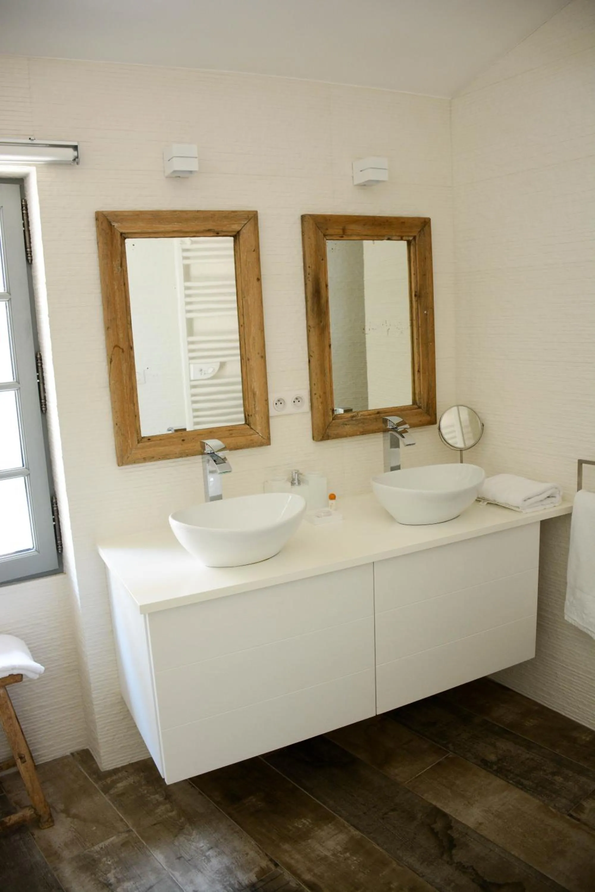 Bathroom in Le Petit Chateau