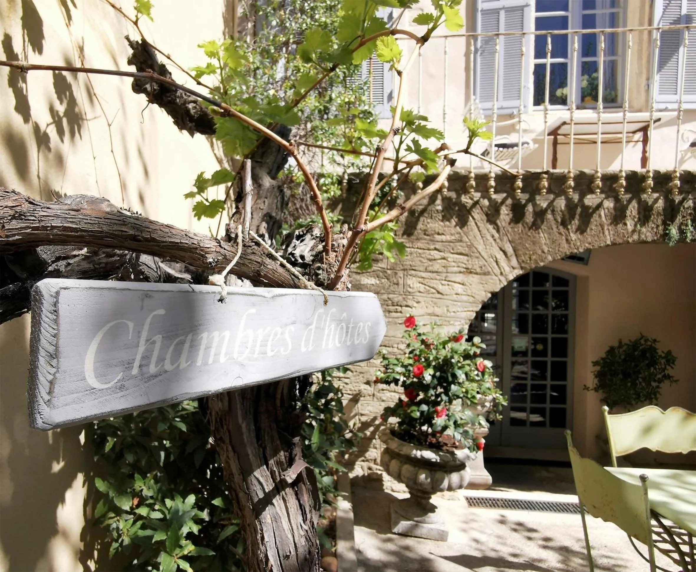 Patio in Le Petit Chateau