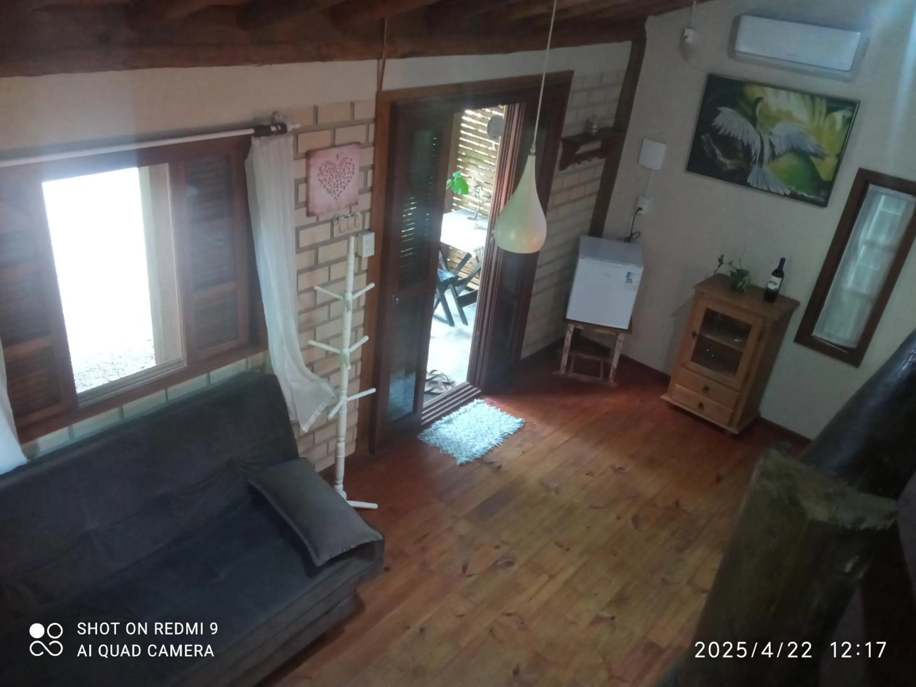 Communal lounge/ TV room in Pousada Refúgio dos Pássaros