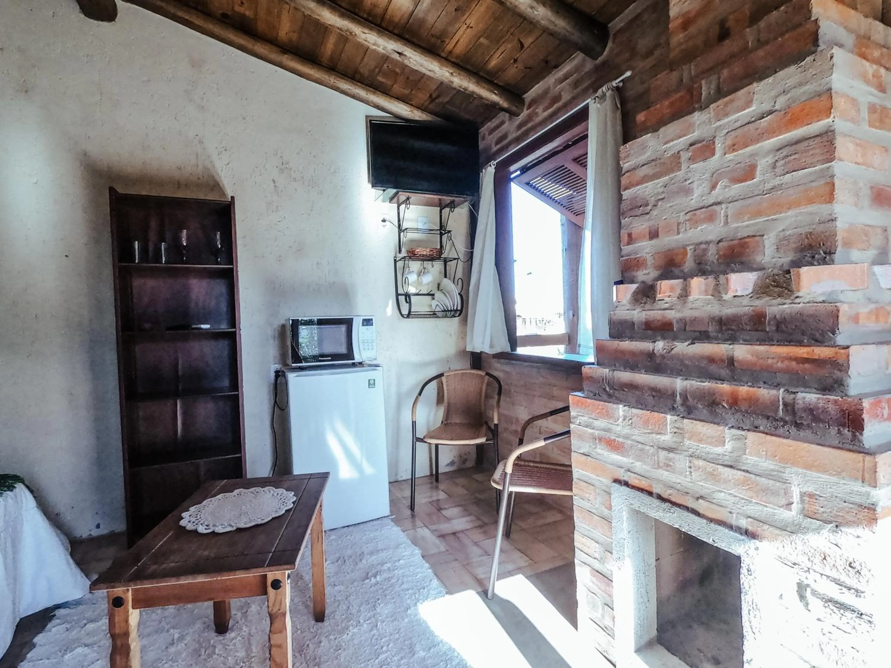 TV and multimedia in Pousada Refúgio dos Pássaros