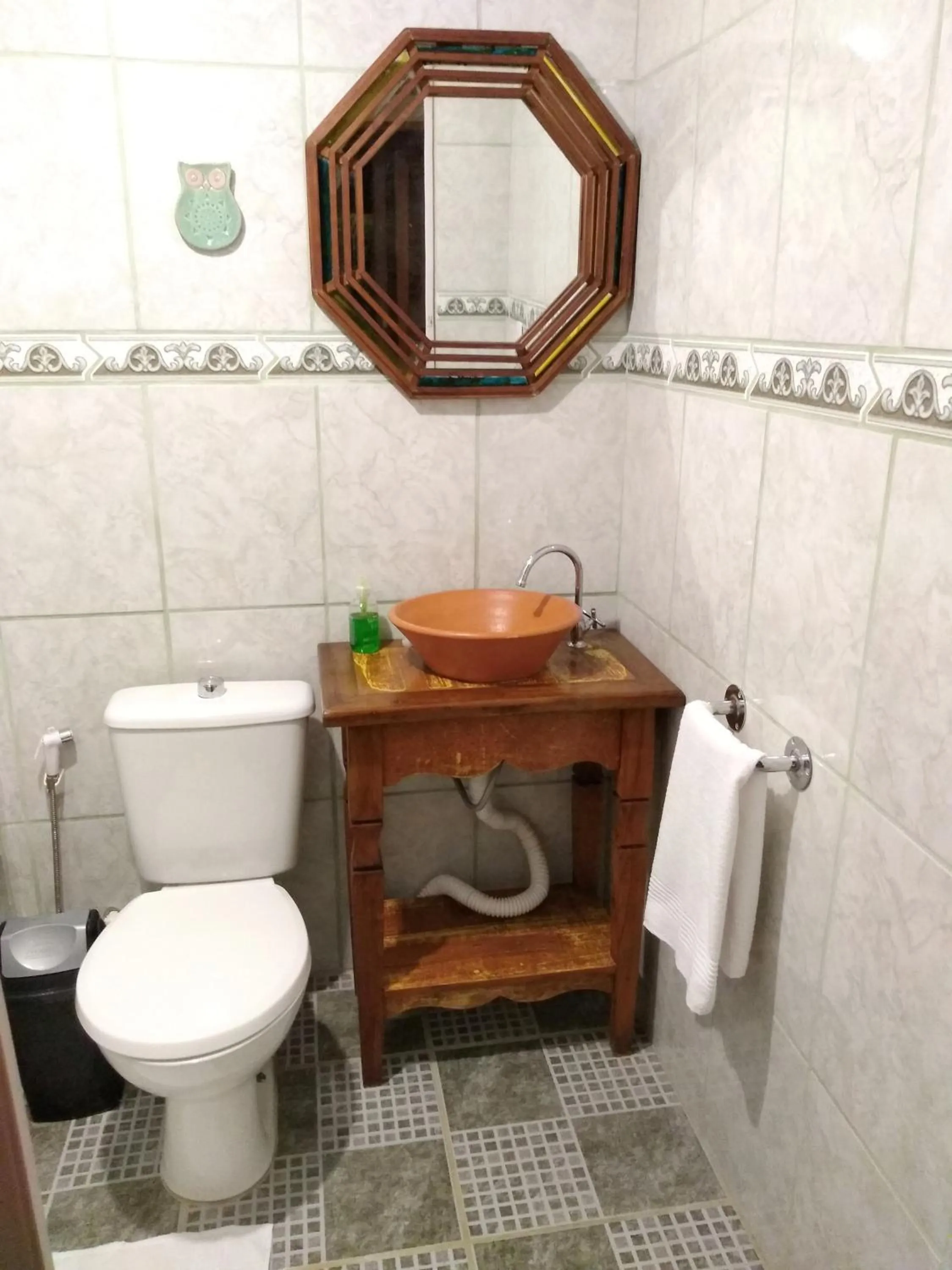 Toilet in Pousada Refúgio dos Pássaros