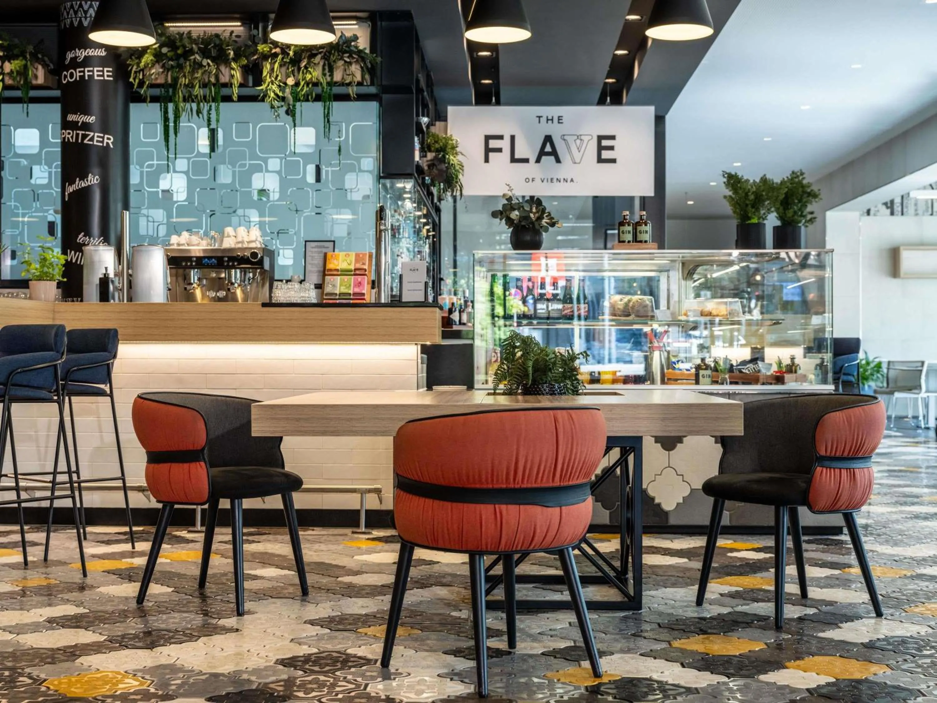 Lounge or bar in Novotel Wien Hauptbahnhof