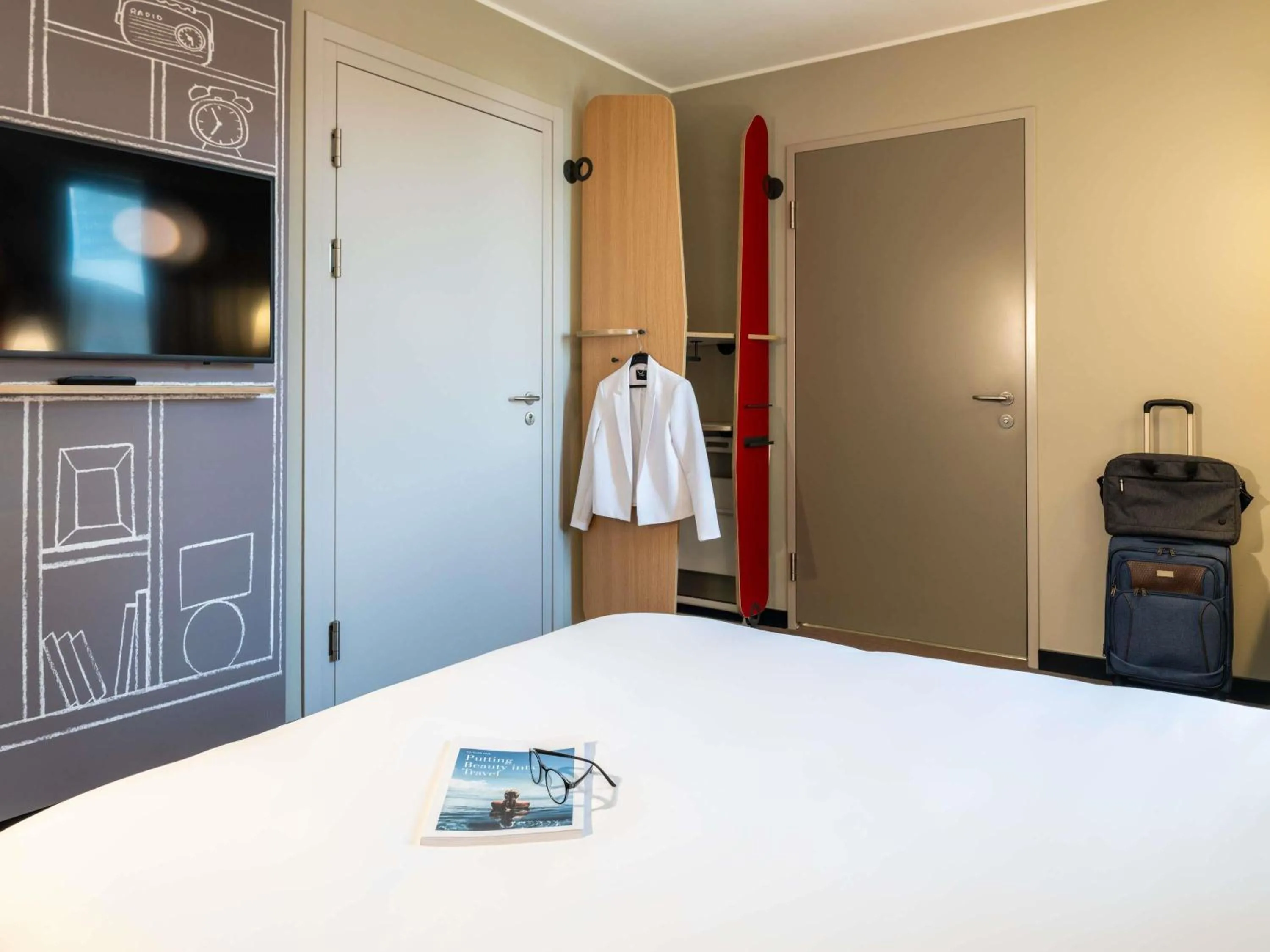 Bedroom, Bed in ibis Wien Hauptbahnhof