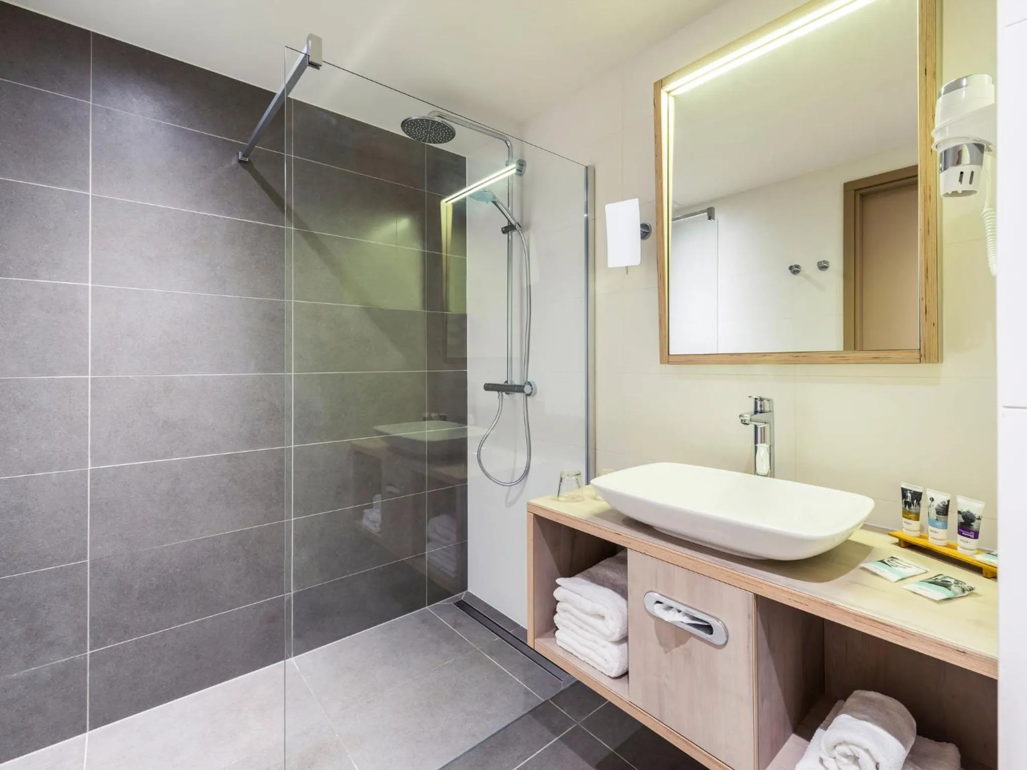 Bathroom in Mercure Blankenberge