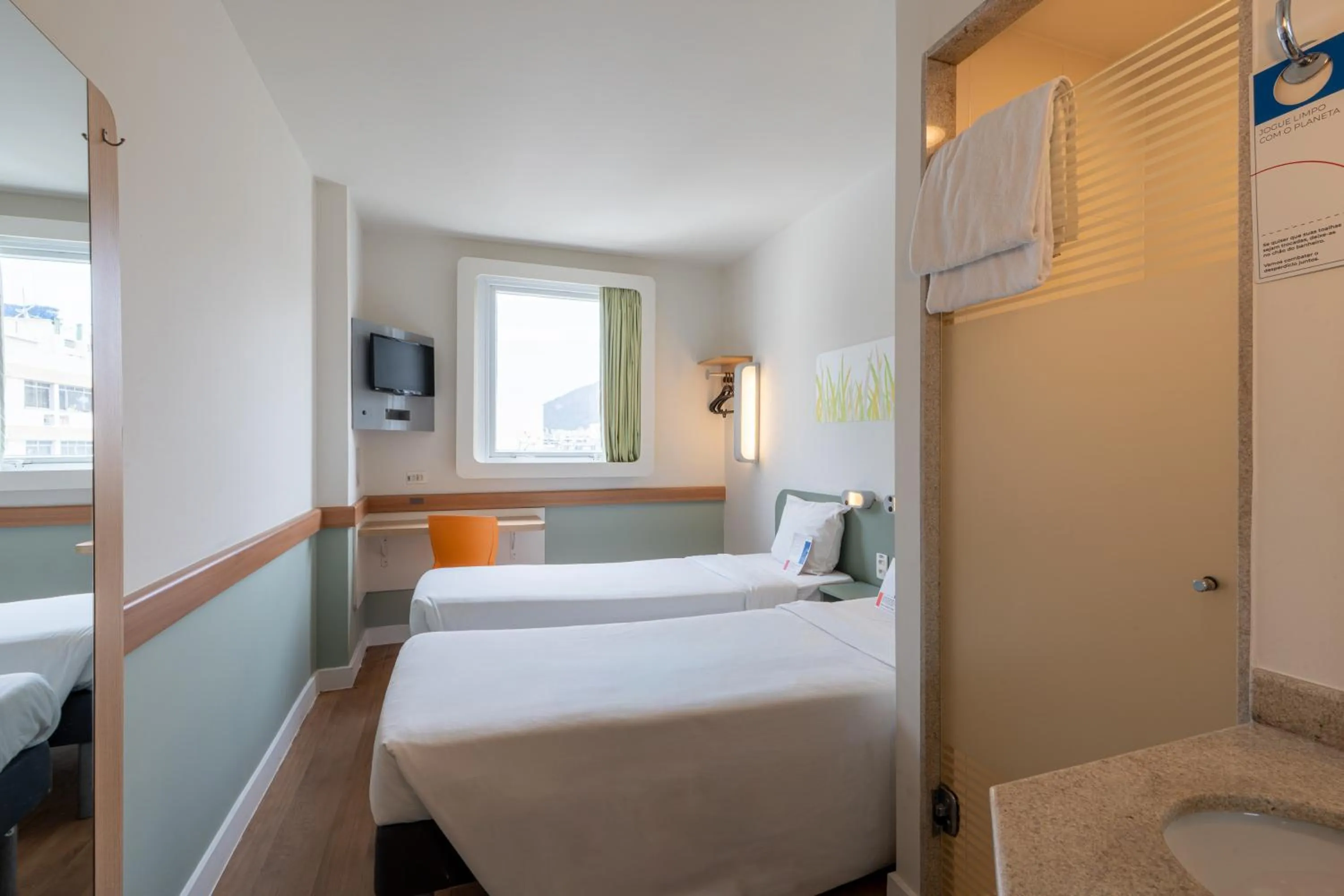 Bed in ibis budget RJ Praia de Botafogo