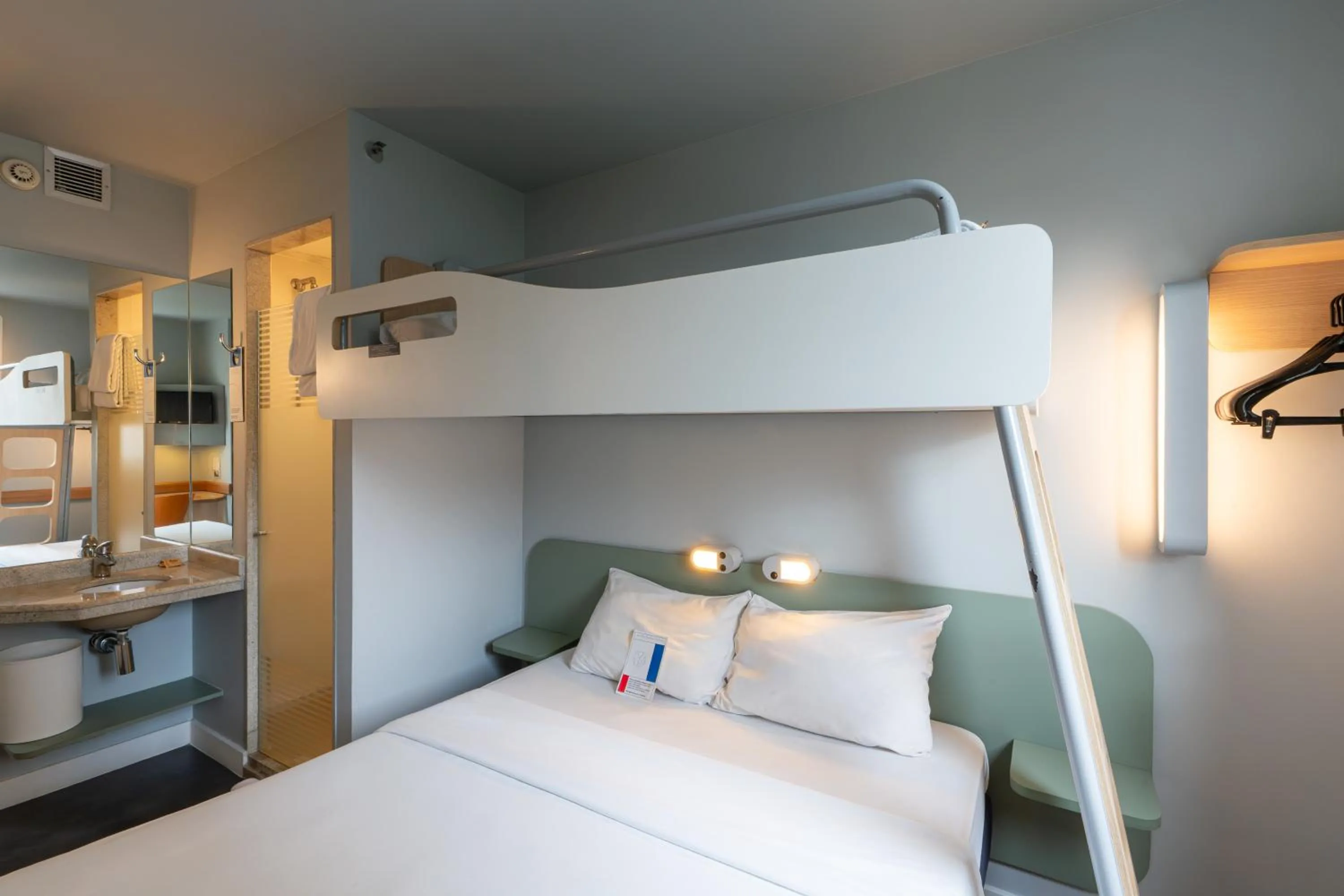 Bed in ibis budget RJ Praia de Botafogo