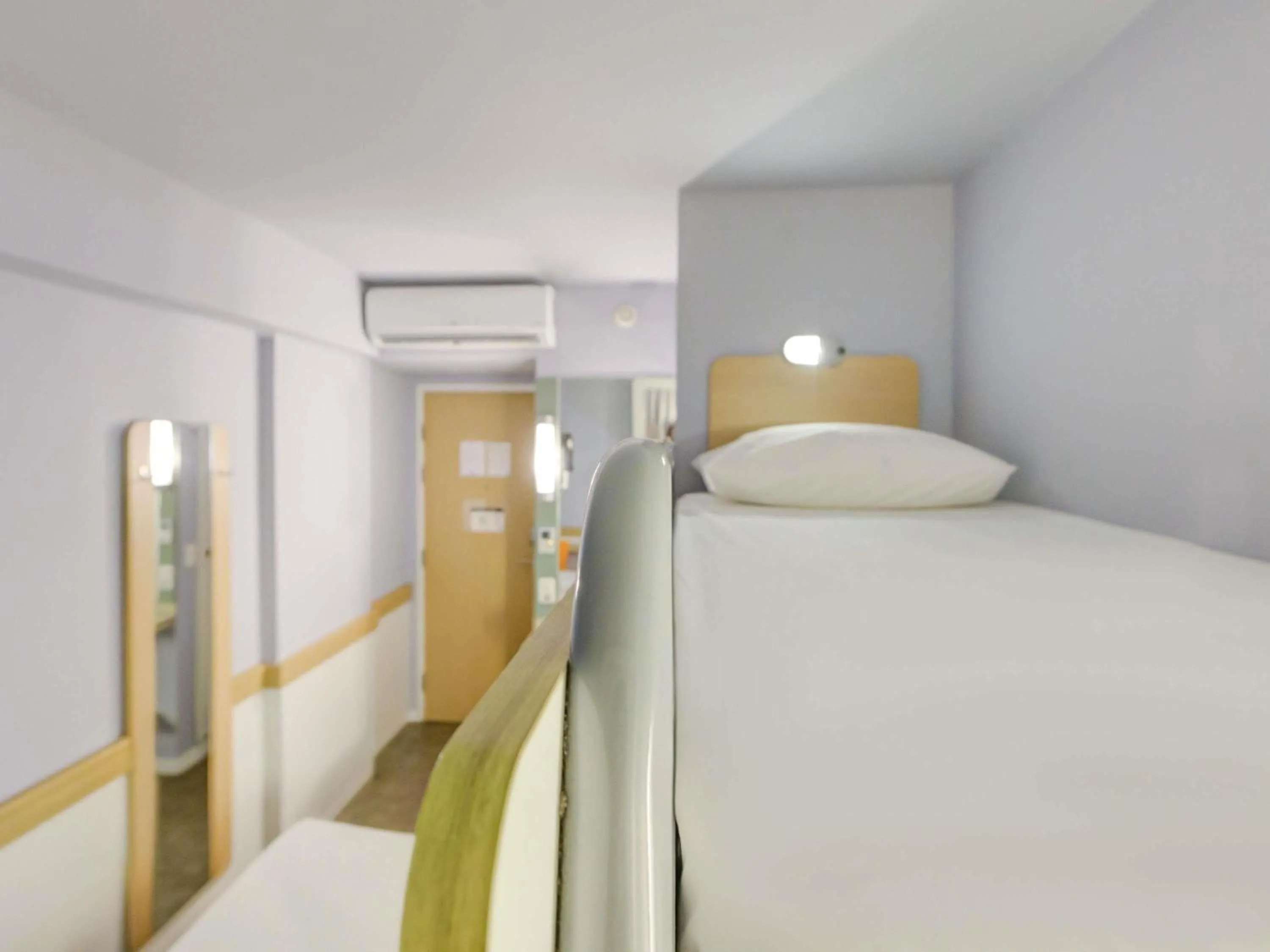 Bedroom, Bed in ibis budget RJ Copacabana