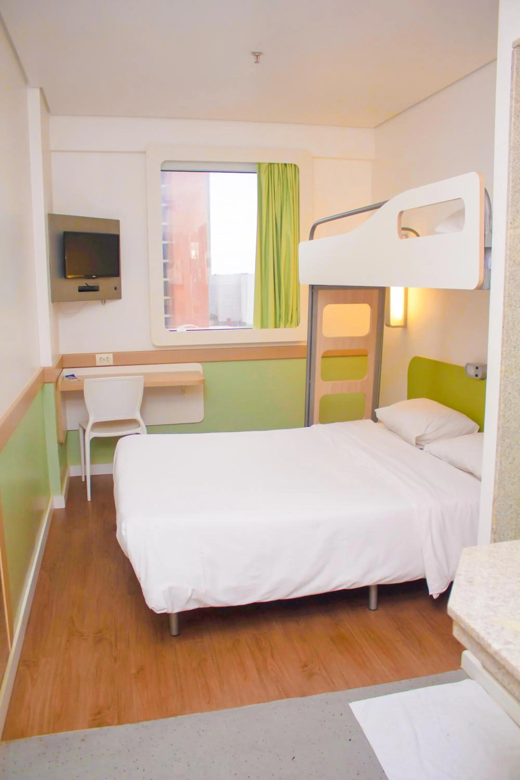 bunk bed, Bed in ibis budget Manaus