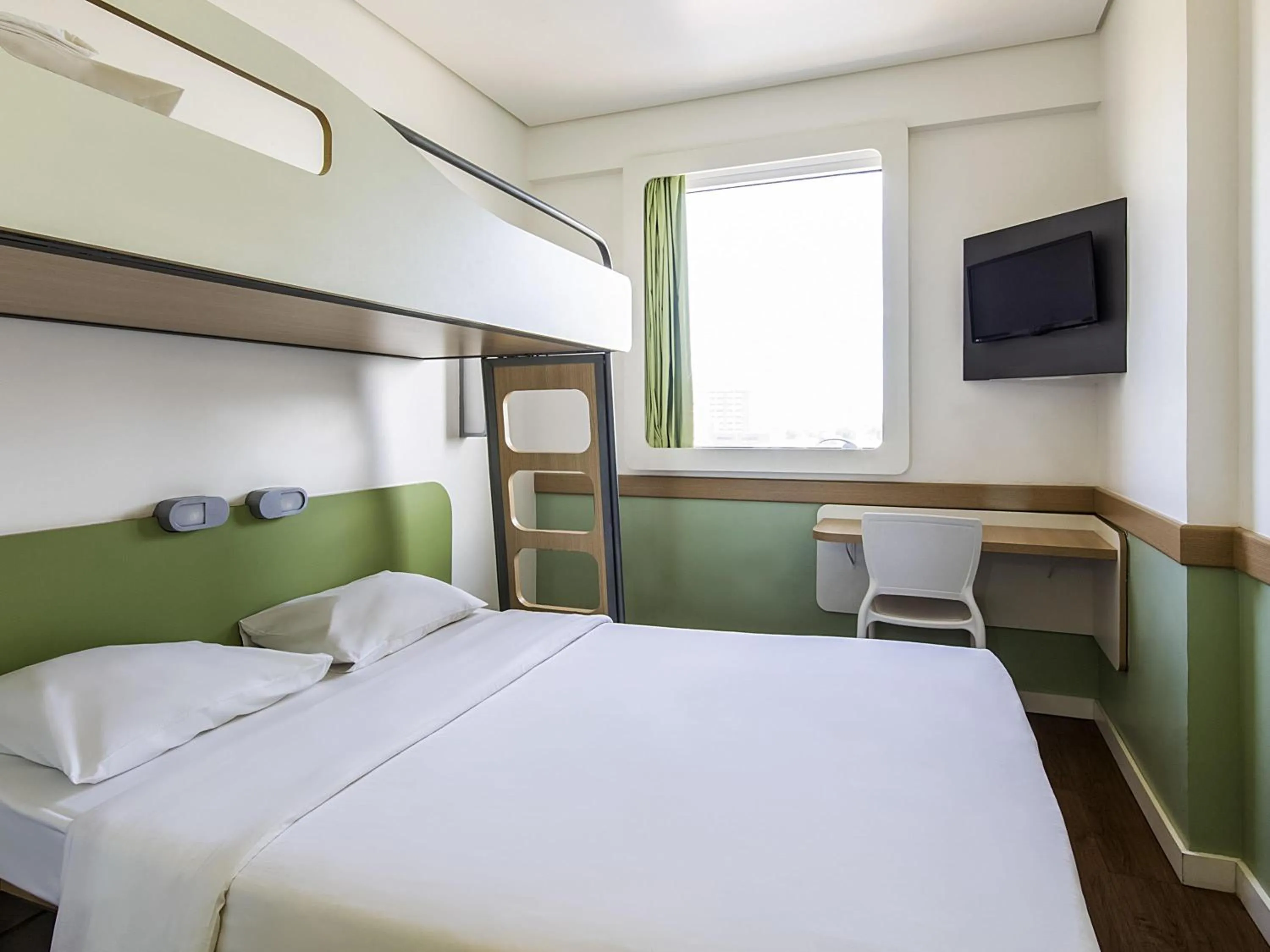 Bedroom, Bed in ibis budget Manaus