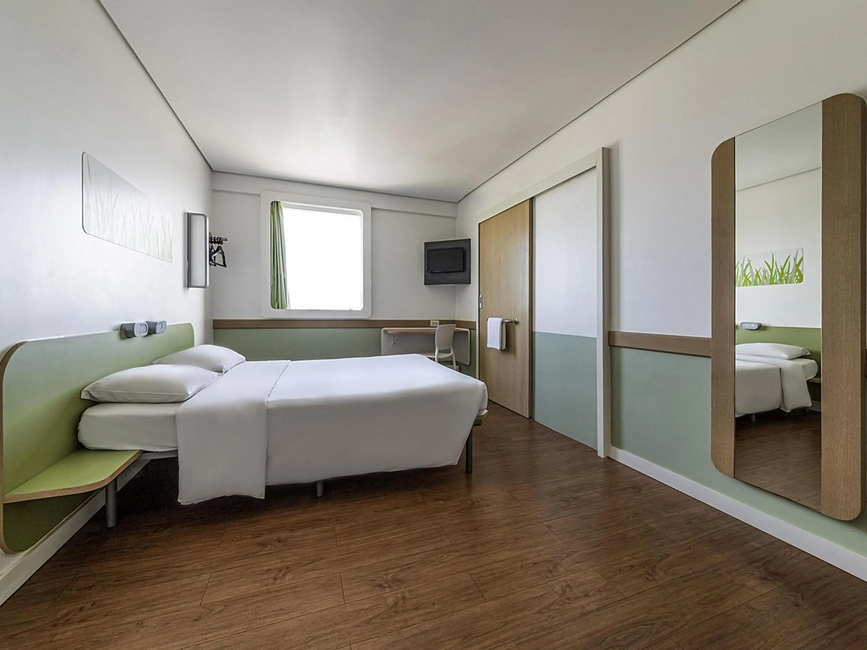 Bedroom, Bed in ibis budget Manaus