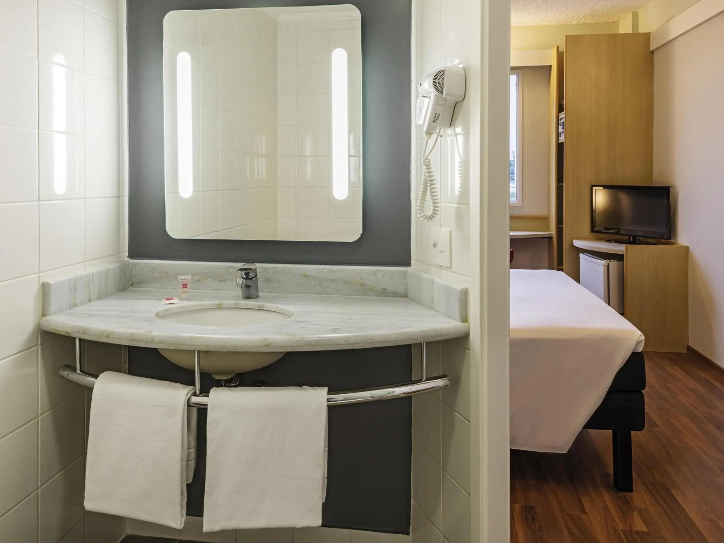 Standard Apartment with Two Single Beds - single occupancy in ibis Santo Andre Standard Apartment with Two Single Beds - single occupancy in ibis Santo Andre