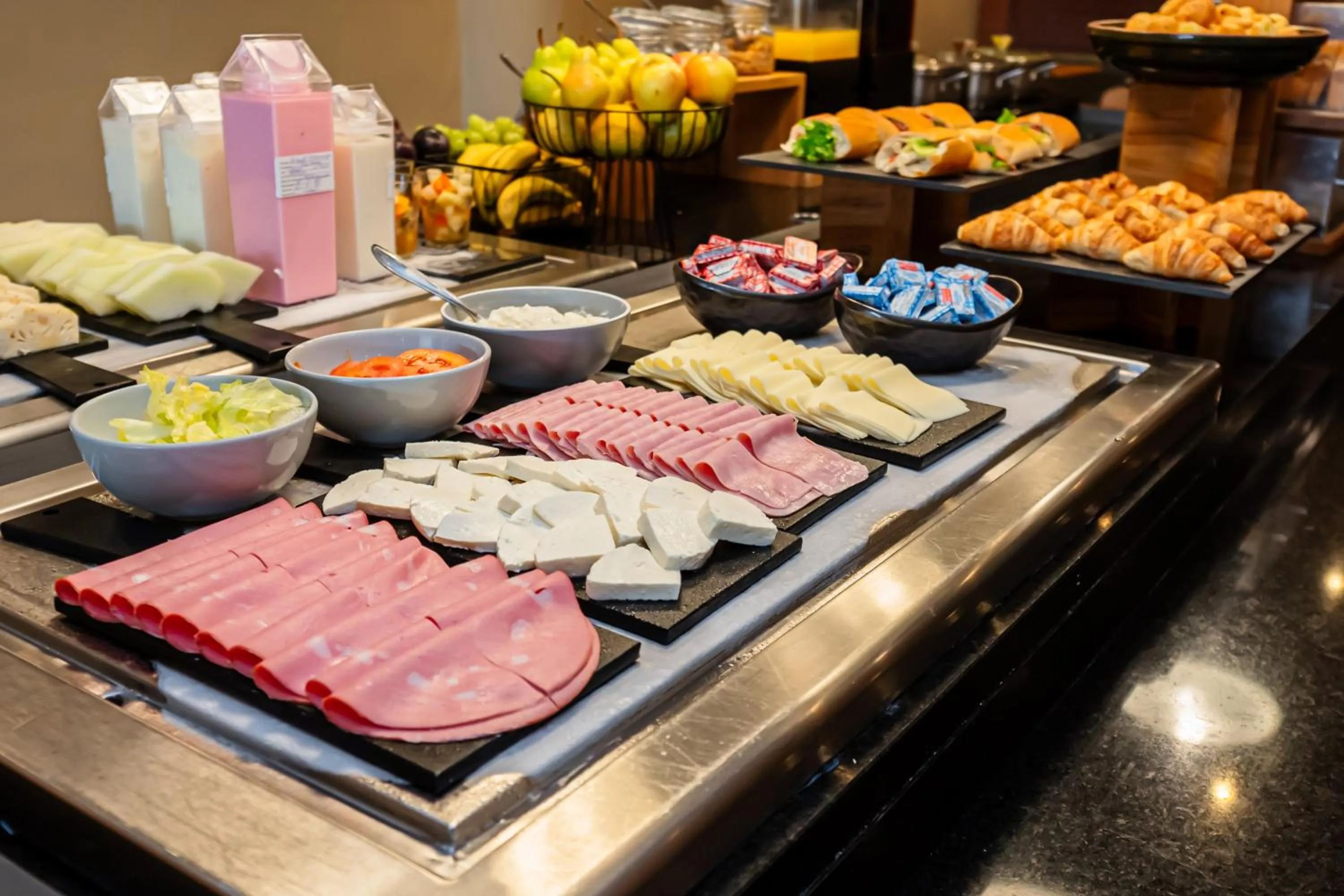 Food and drinks in ibis Santo Andre