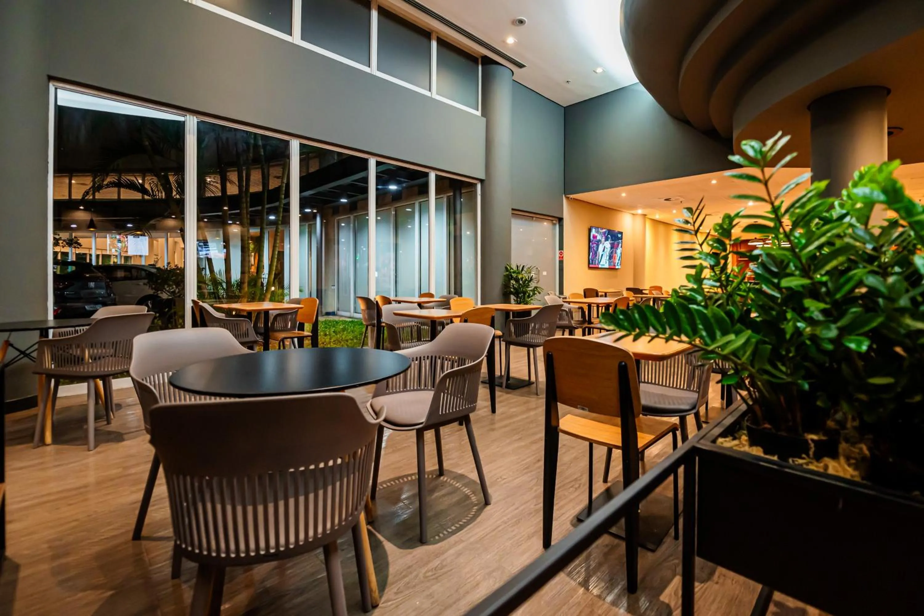 Restaurant/places to eat in ibis Santo Andre