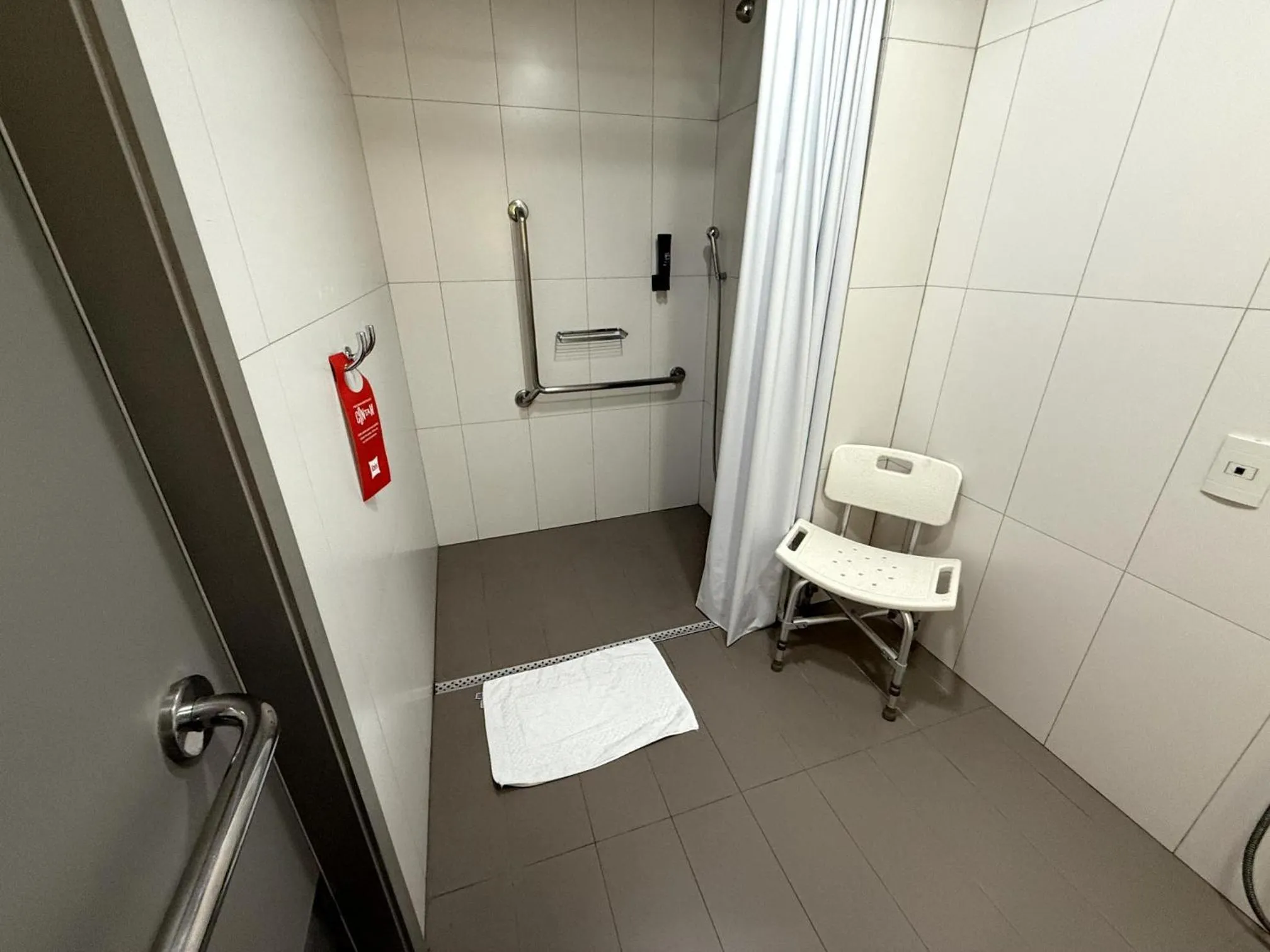 Shower in ibis Sao Paulo Ibirapuera