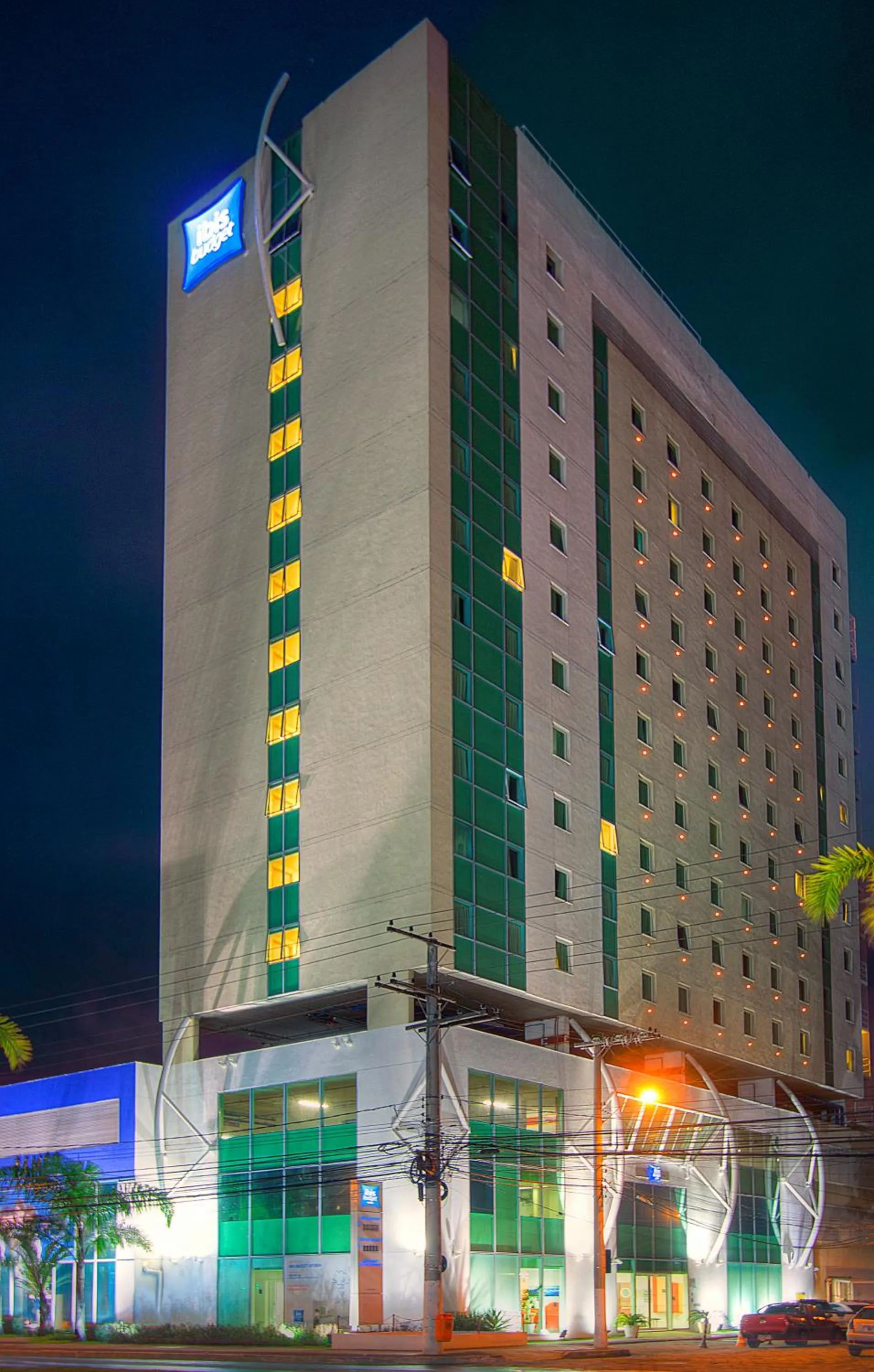 Facade/entrance in ibis budget Vitoria