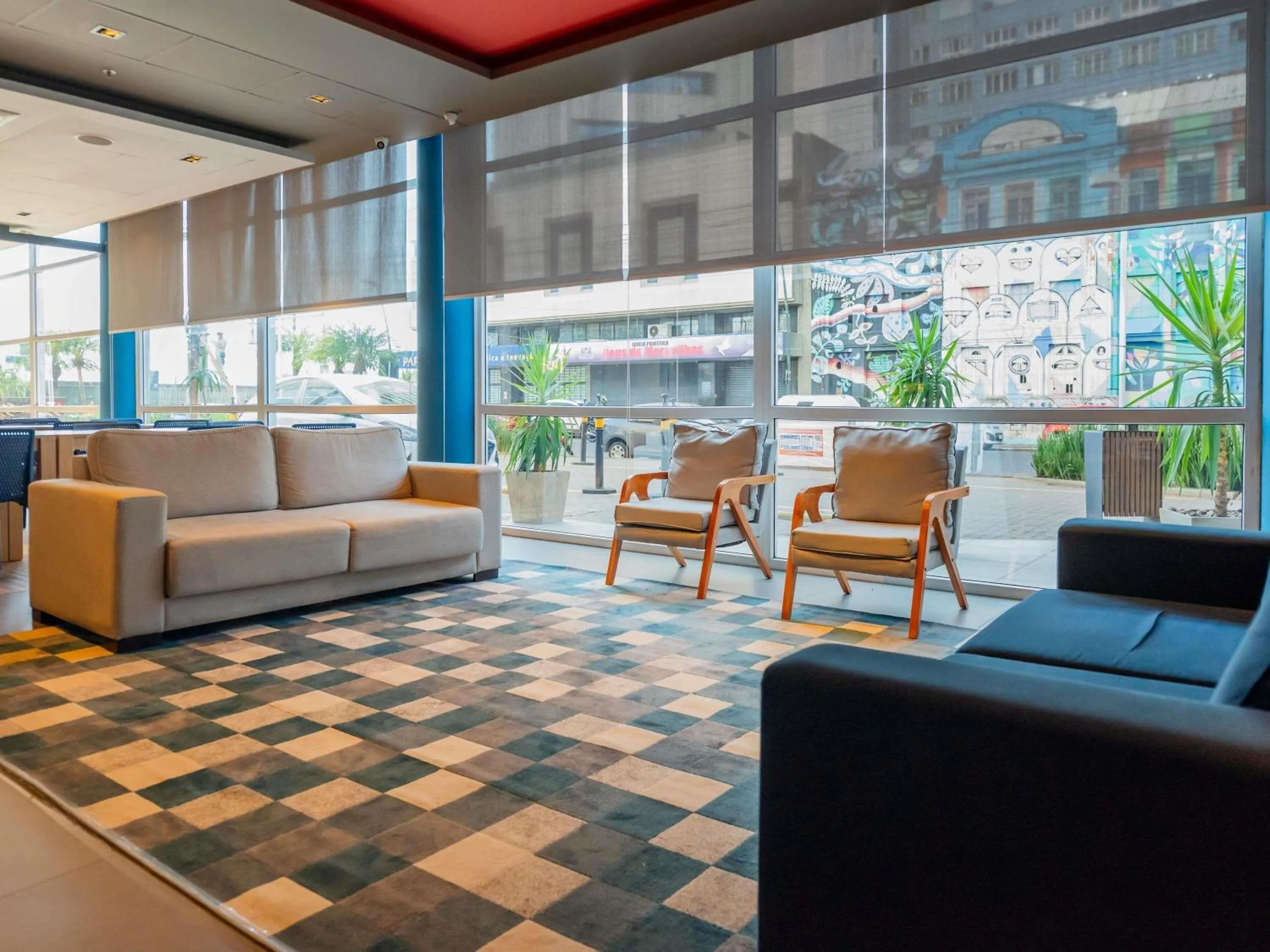 Property building in ibis budget Porto Alegre - Super Econômico