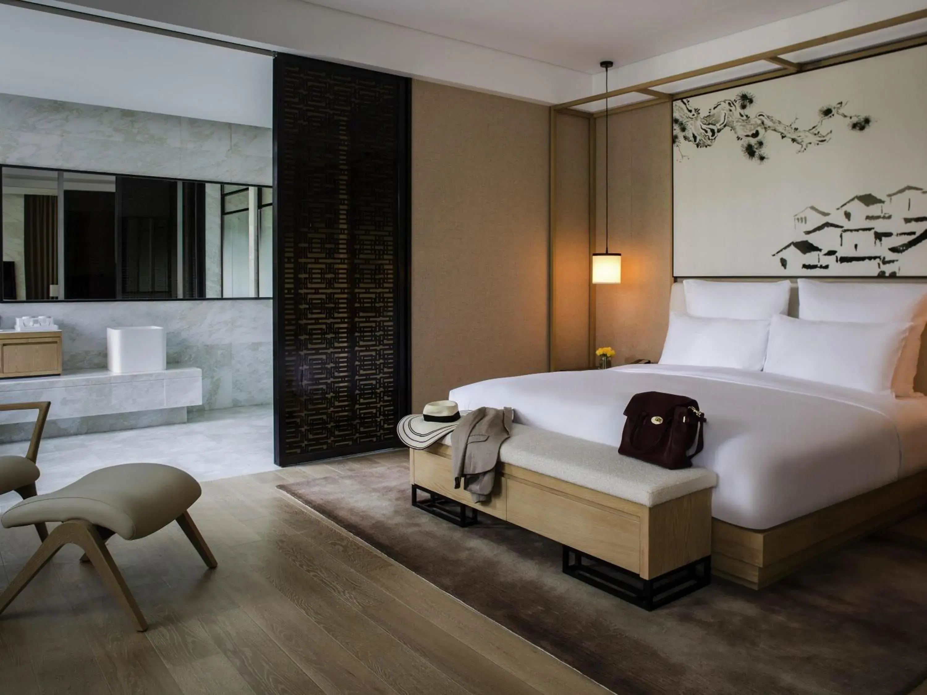 Executive Suite with One Bed and Lake View - Lounge Benefits in Pullman Zhouzhuang Executive Suite with One Bed and Lake View - Lounge Benefits in Pullman Zhouzhuang