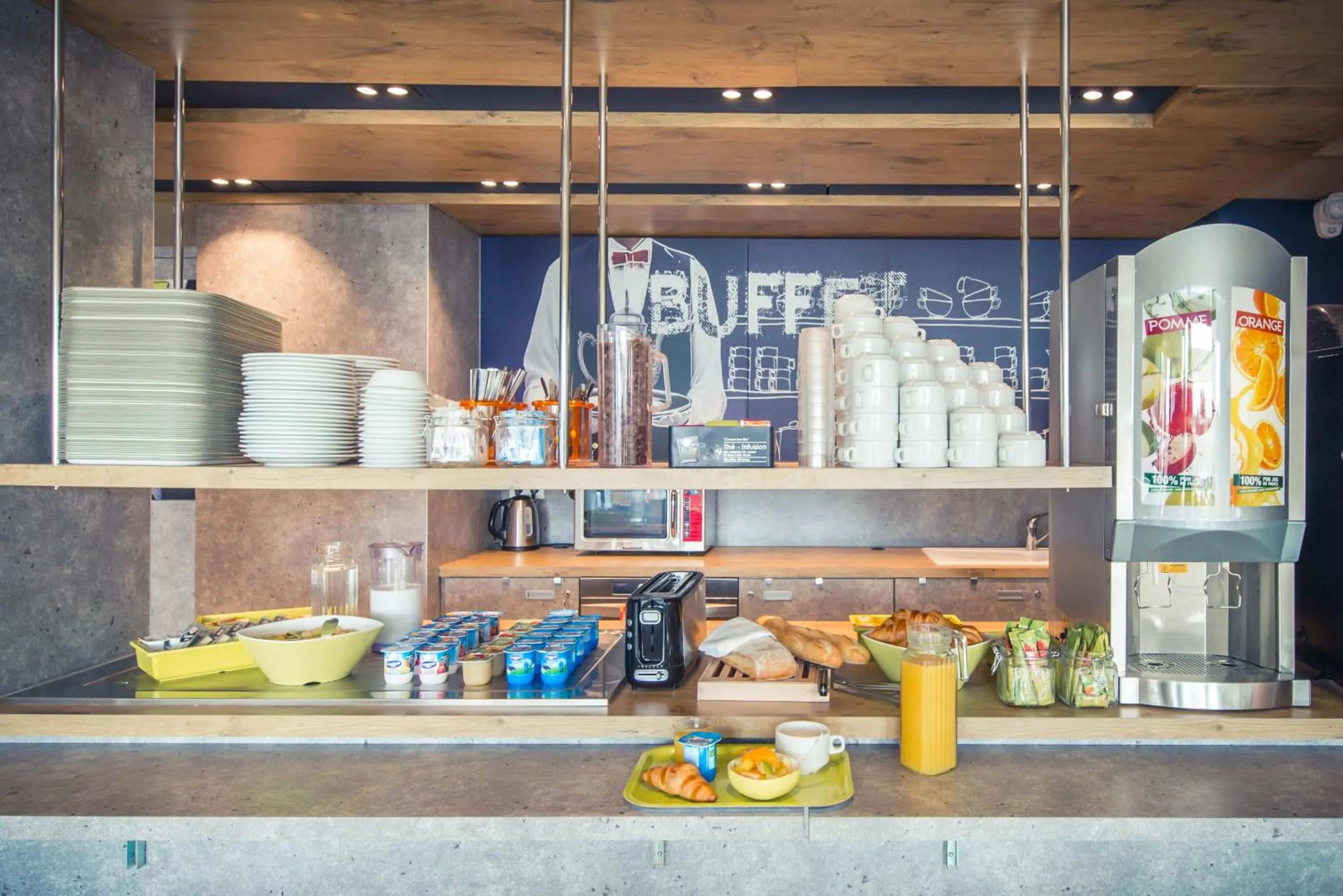 Buffet breakfast in ibis budget Troyes Est