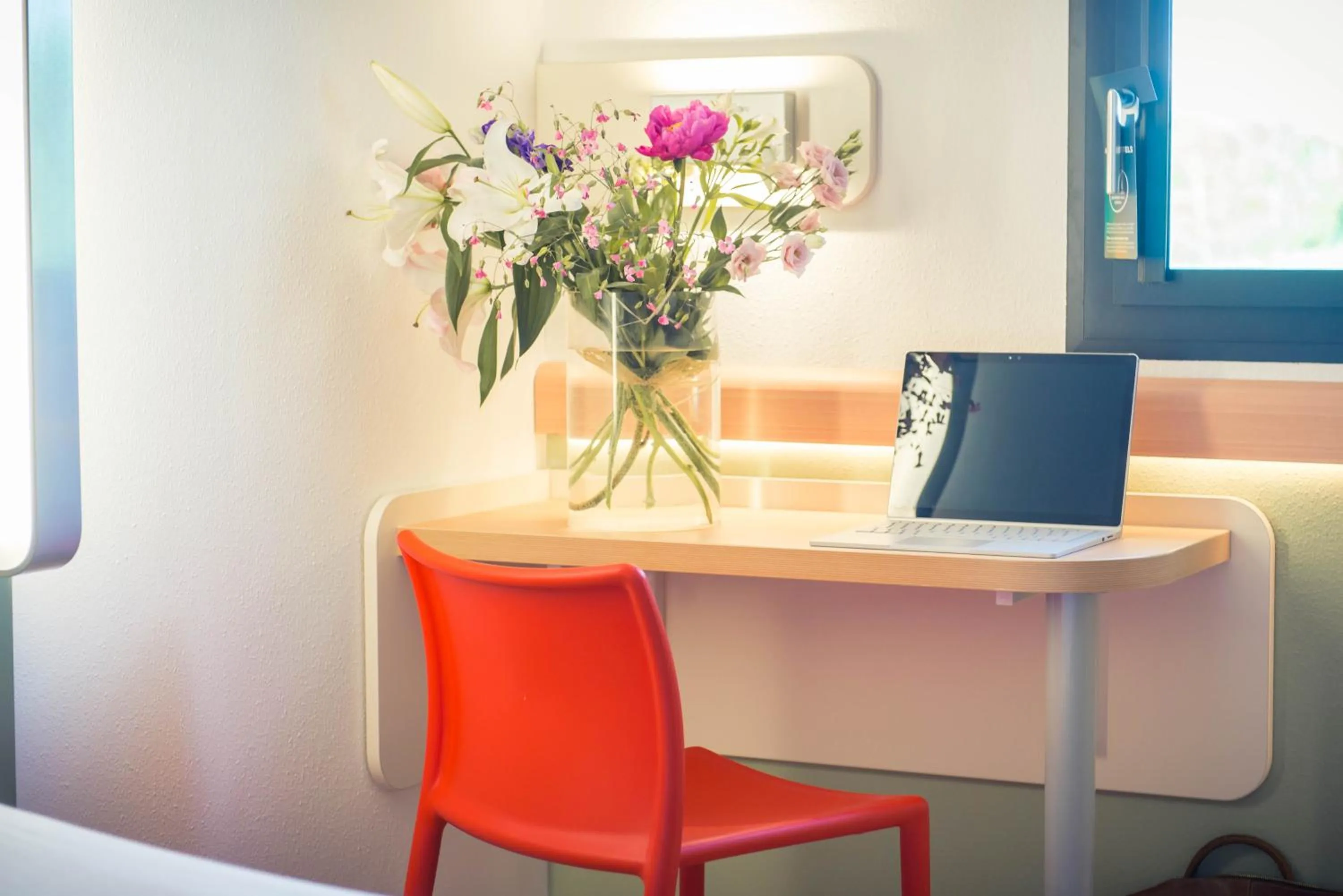 Decorative detail in ibis budget Troyes Est