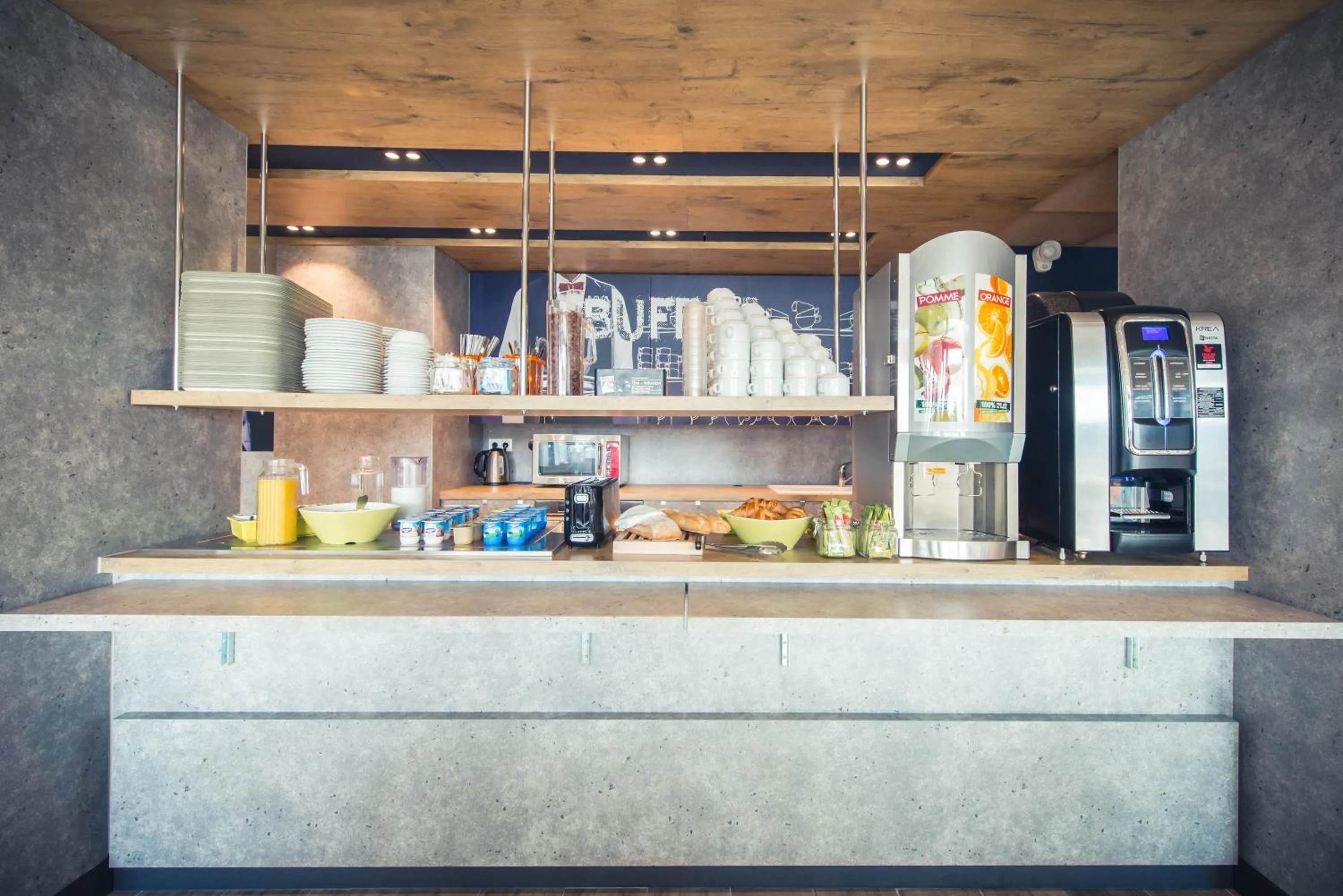 Buffet breakfast in ibis budget Troyes Est