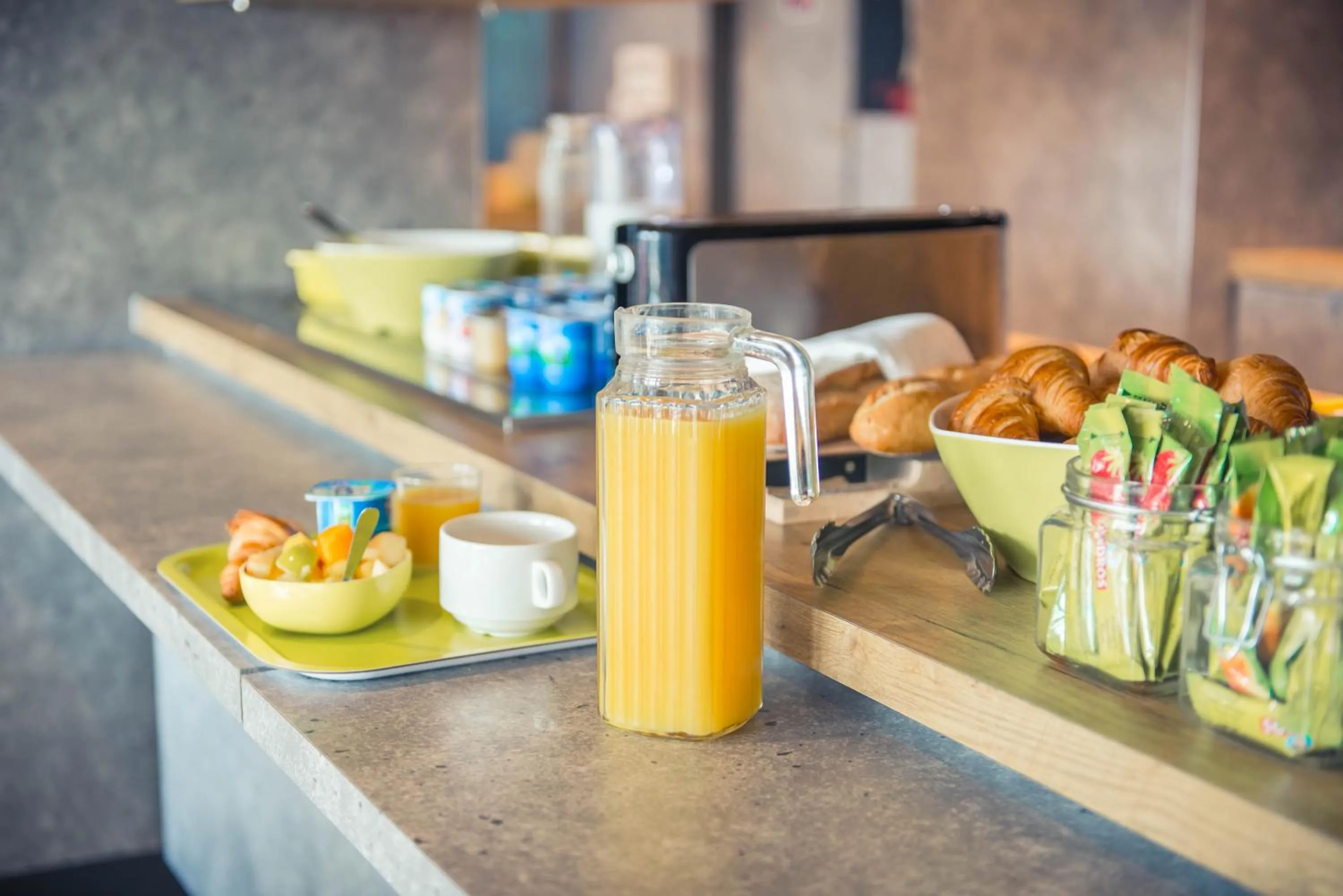 Buffet breakfast in ibis budget Troyes Est