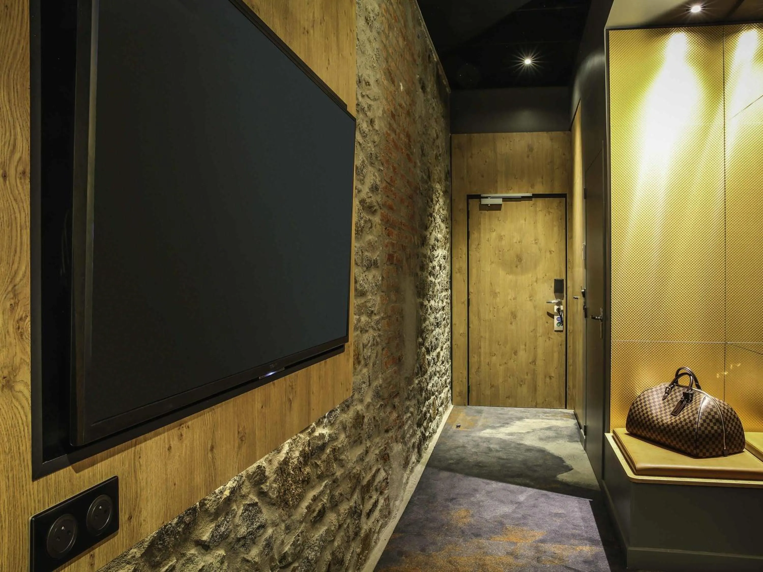 Bedroom in Novotel Saint Brieuc Centre Gare