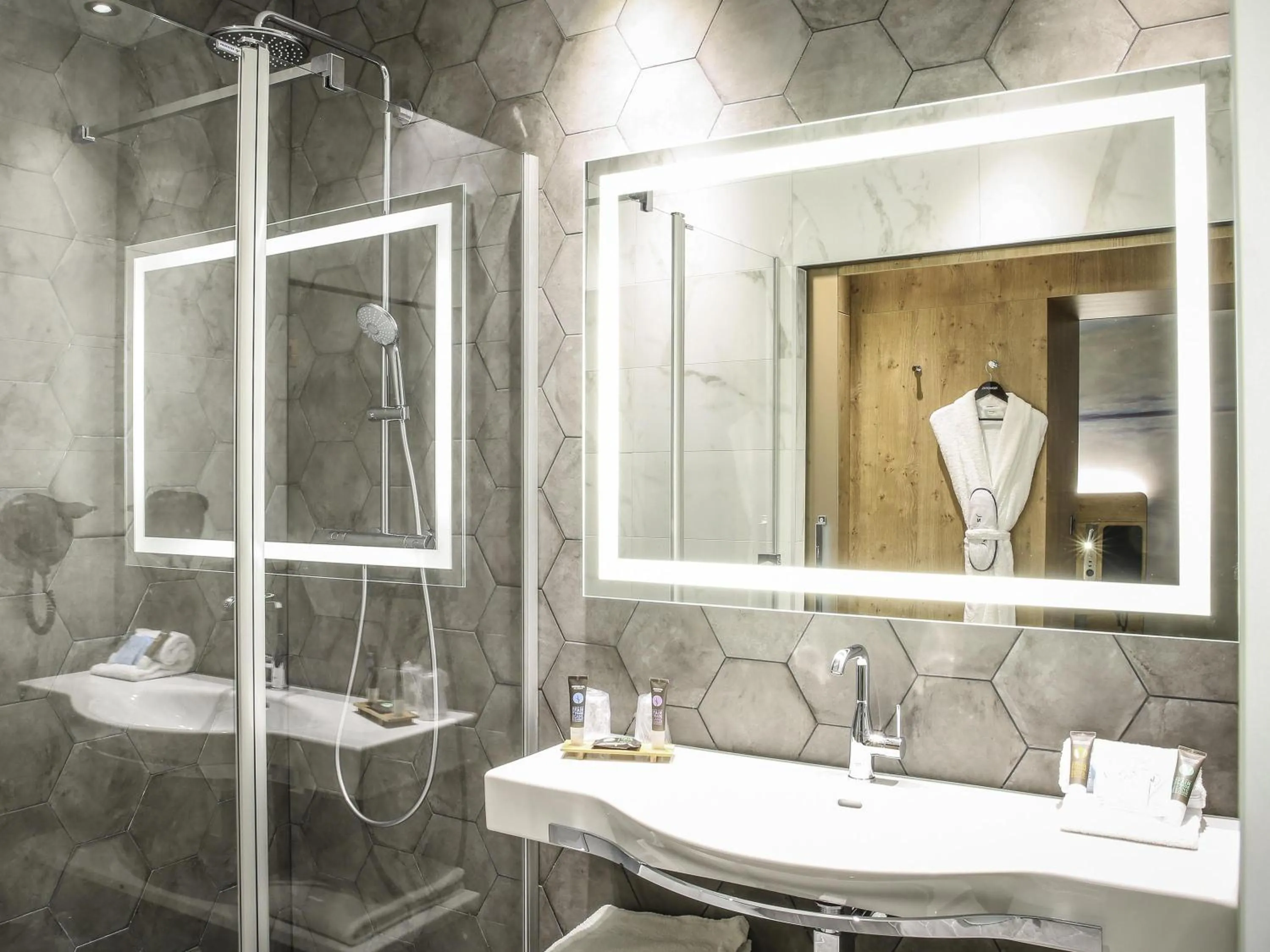 Bedroom in Novotel Saint Brieuc Centre Gare