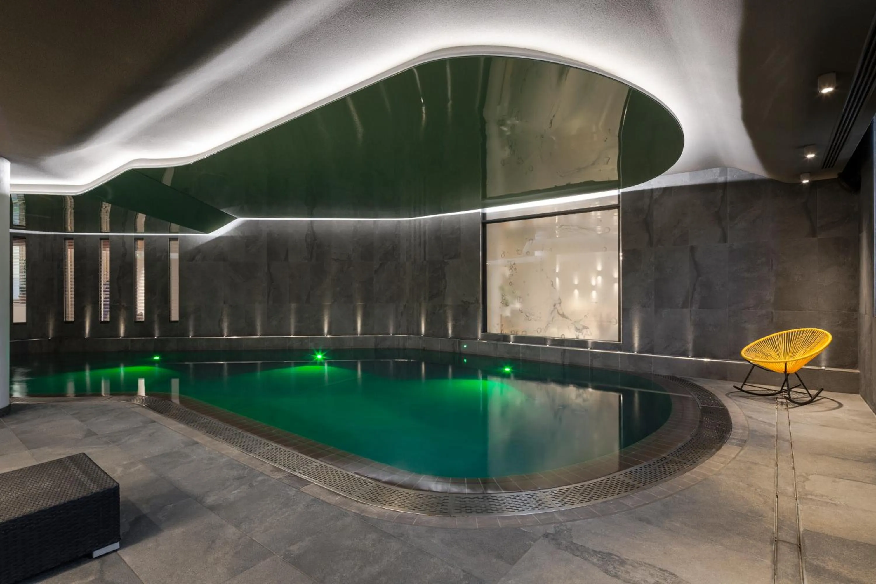 Swimming pool in Novotel Saint Brieuc Centre Gare